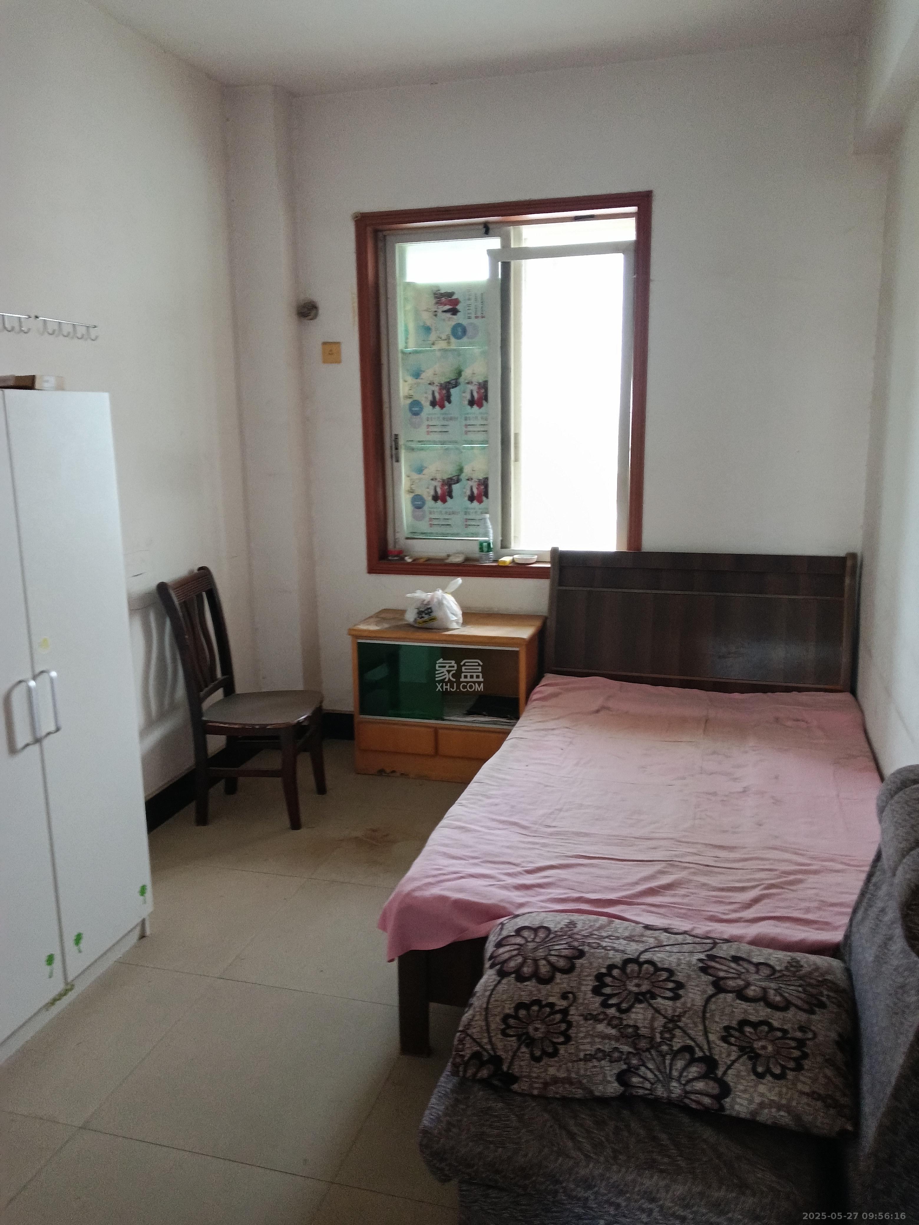 山水人家三期 3室2厅1卫 1200.0元/月 山水人家三期 3室2厅1卫 1200.0元/月室内图