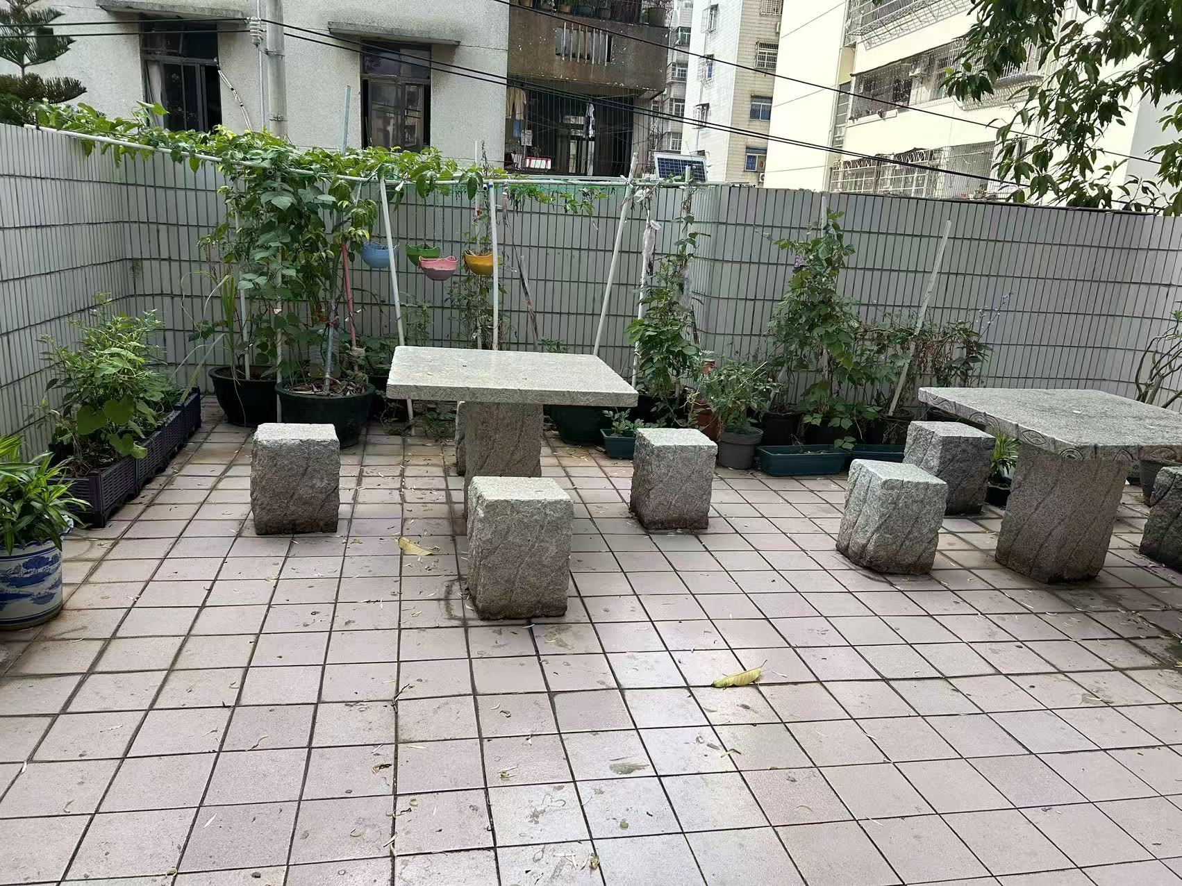 龙园别墅 7室2厅4卫 16000.0元/月 龙园别墅 7室2厅4卫 16000.0元/月室内图