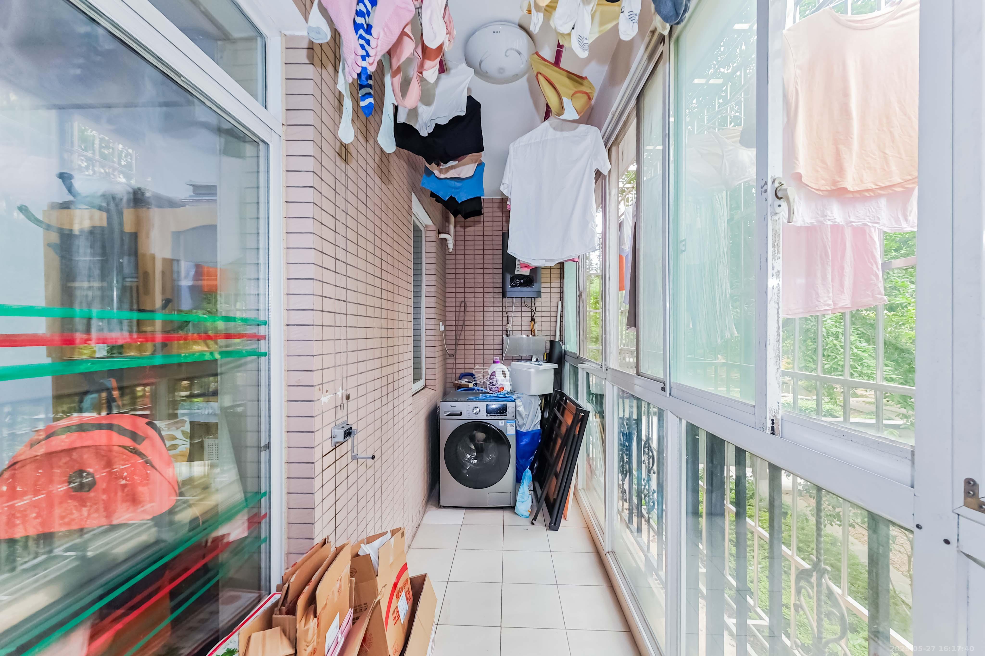 城市山水豪园(山水城市风景)  3室2厅2卫    105.0万 城市山水豪园(山水城市风景)  3室2厅2卫    105.0万其他