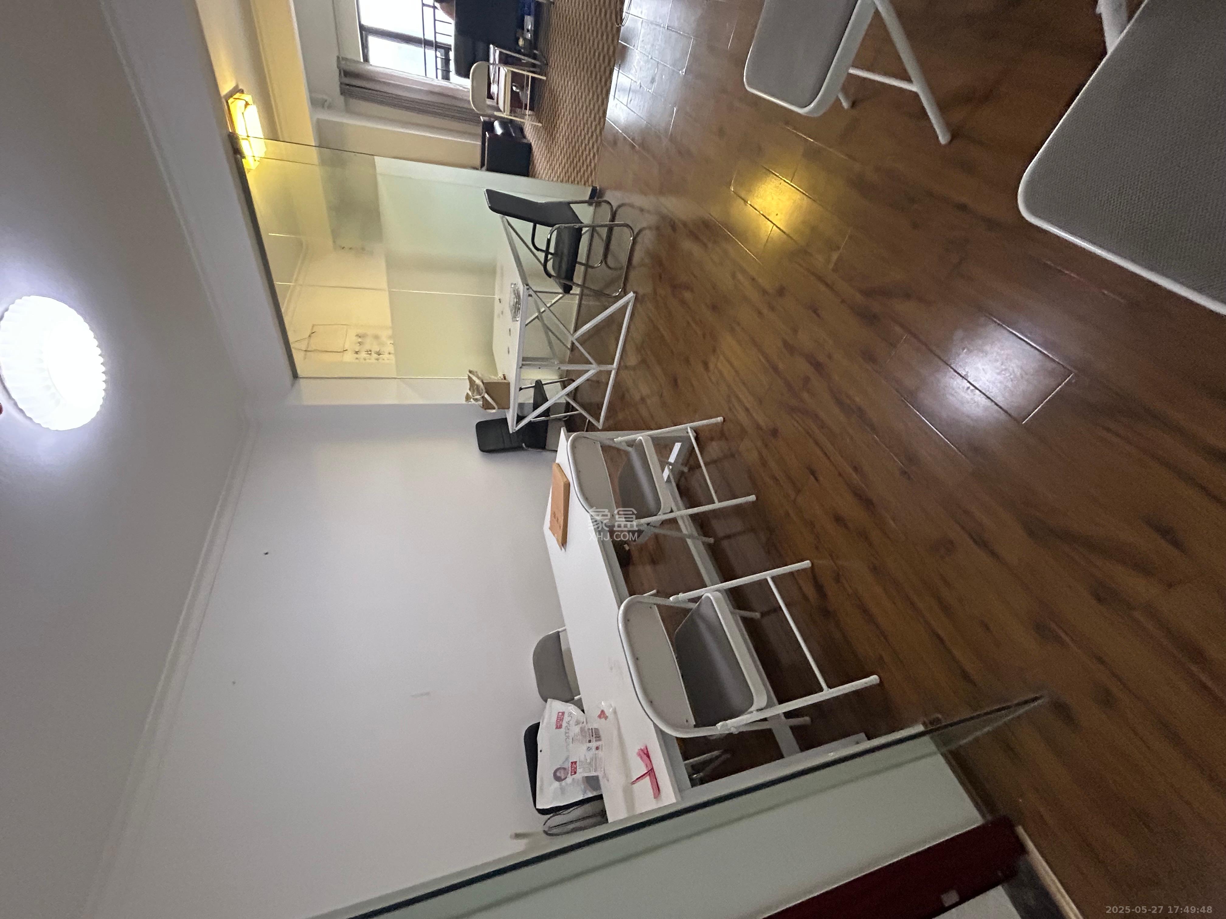 星大峰汇商务楼 1室1厅1卫 1500.0元/月 星大峰汇商务楼 1室1厅1卫 1500.0元/月室内图