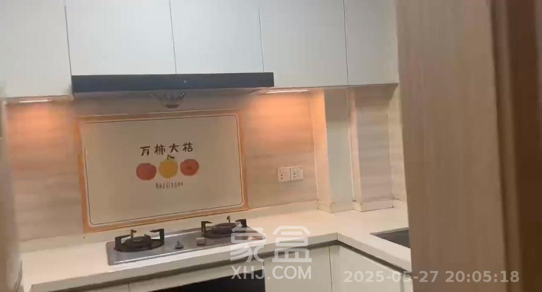 新城国际花都  3室2厅2卫   1800.00元/月室内图