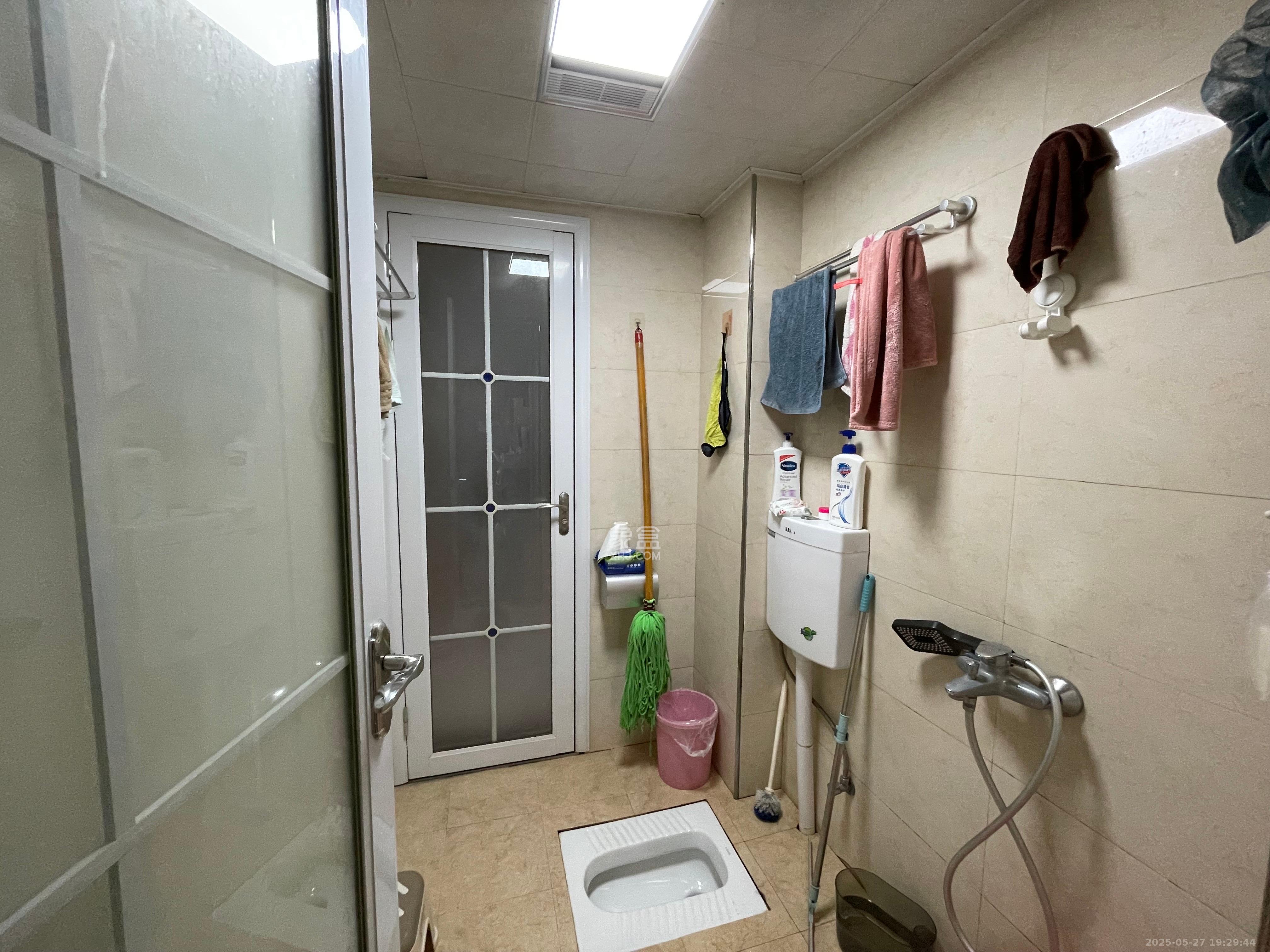 达美D6区  3室2厅1卫   2600.00元/月室内图
