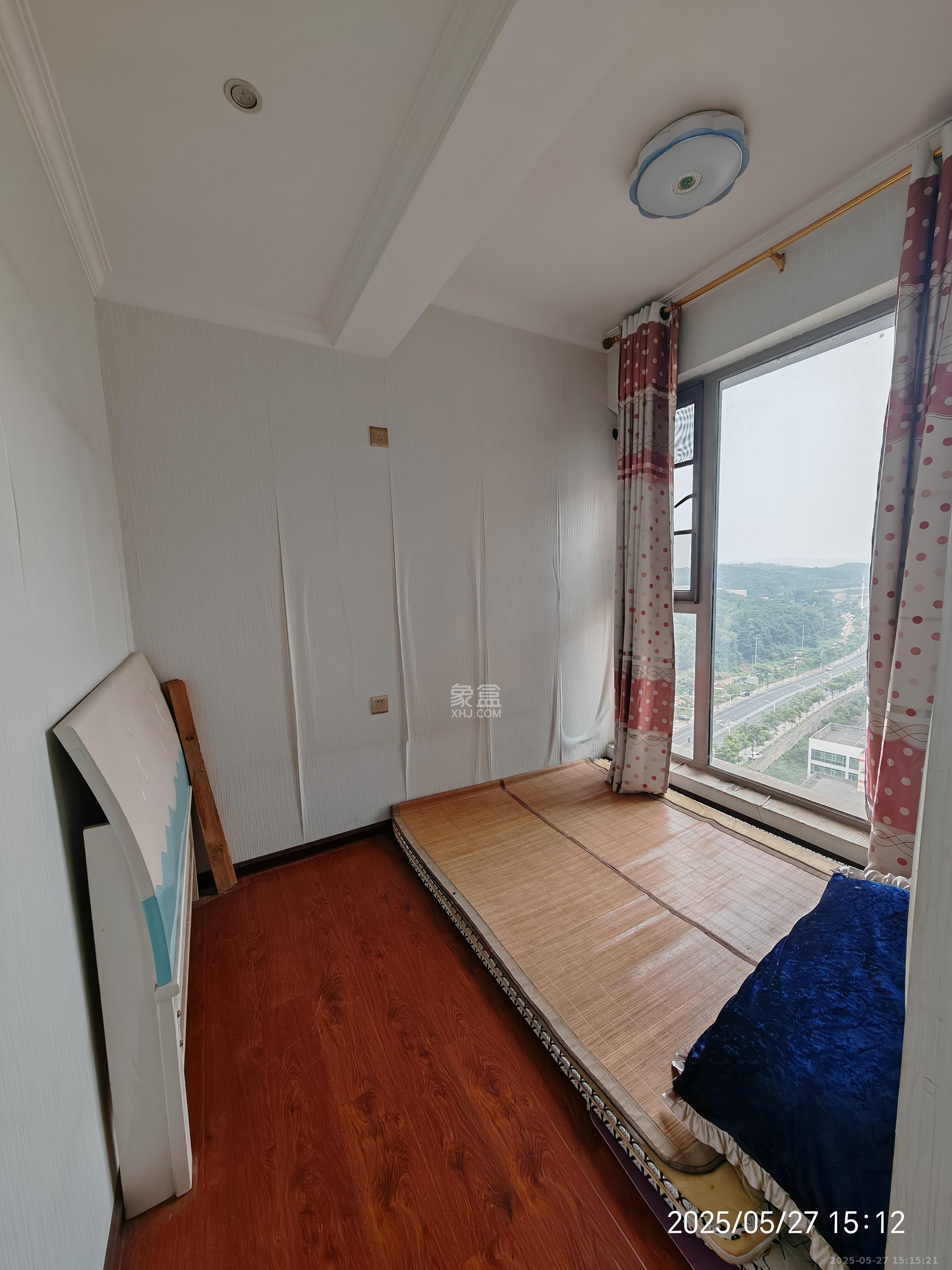 怡海星城 2室2厅1卫 1650.0元/月 怡海星城 2室2厅1卫 1650.0元/月室内图