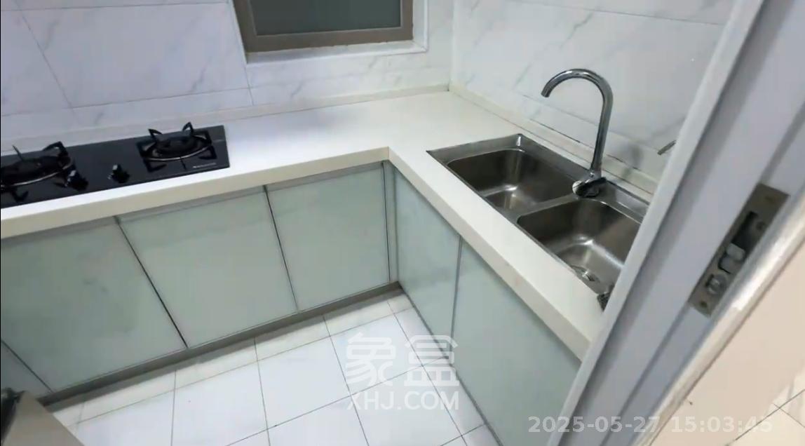 怡海星城  1室2厅1卫   1300.00元/月室内图