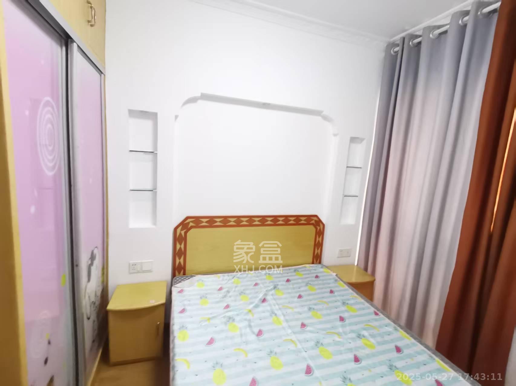 旭辉华庭  1室2厅1卫   1600.00元/月室内图