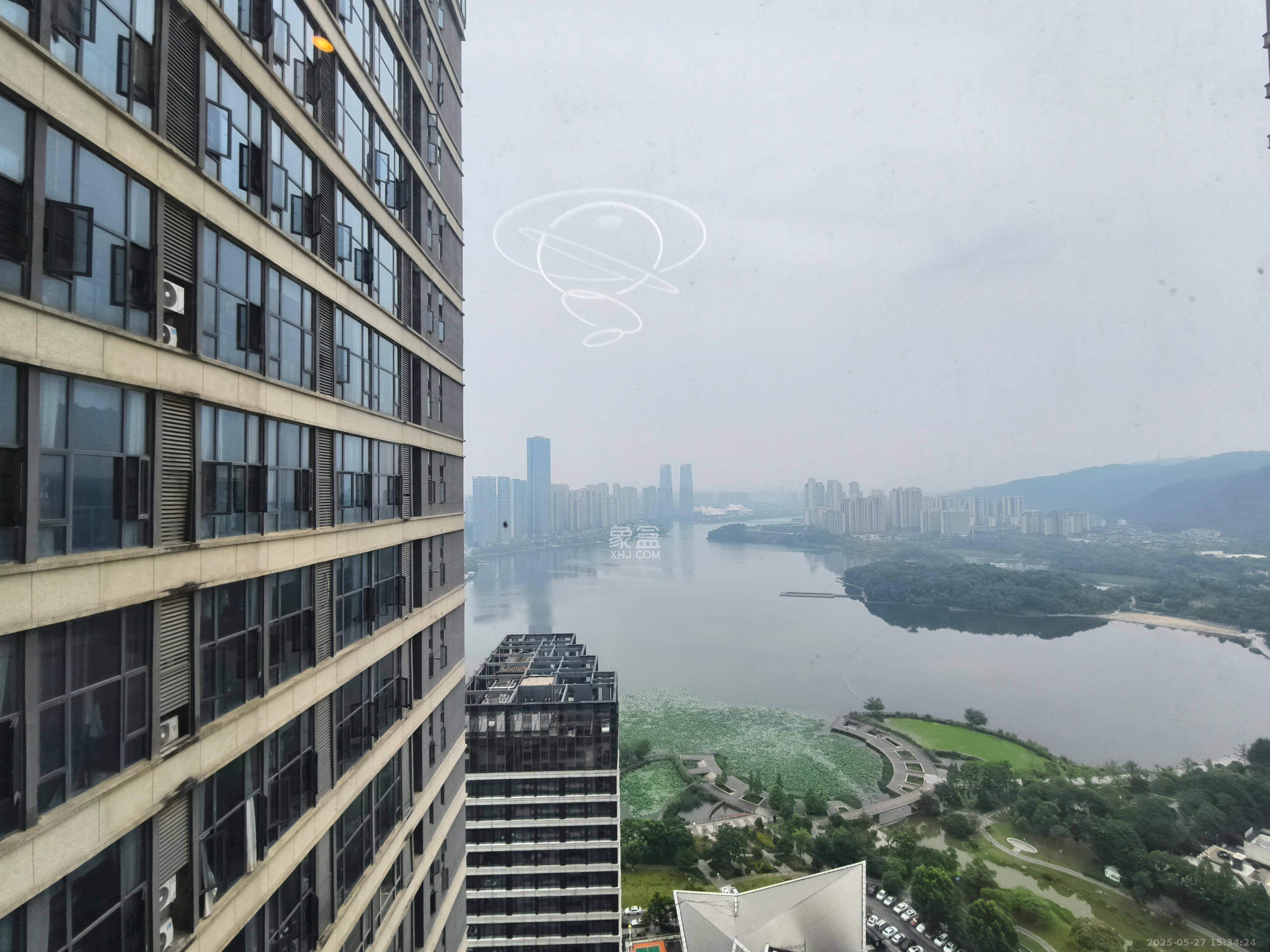 卓越浅水湾  2室1厅1卫   1900.00元/月