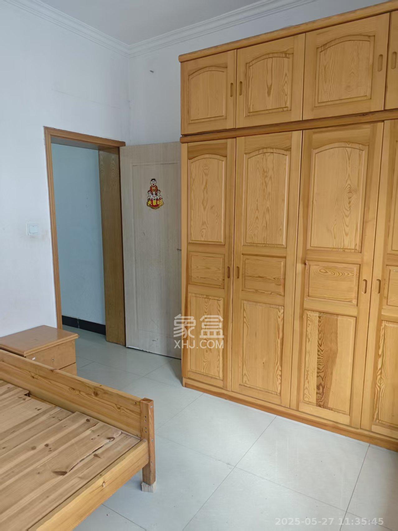 星沙六区 1室1厅1卫 800.0元/月 星沙六区 1室1厅1卫 800.0元/月室内图