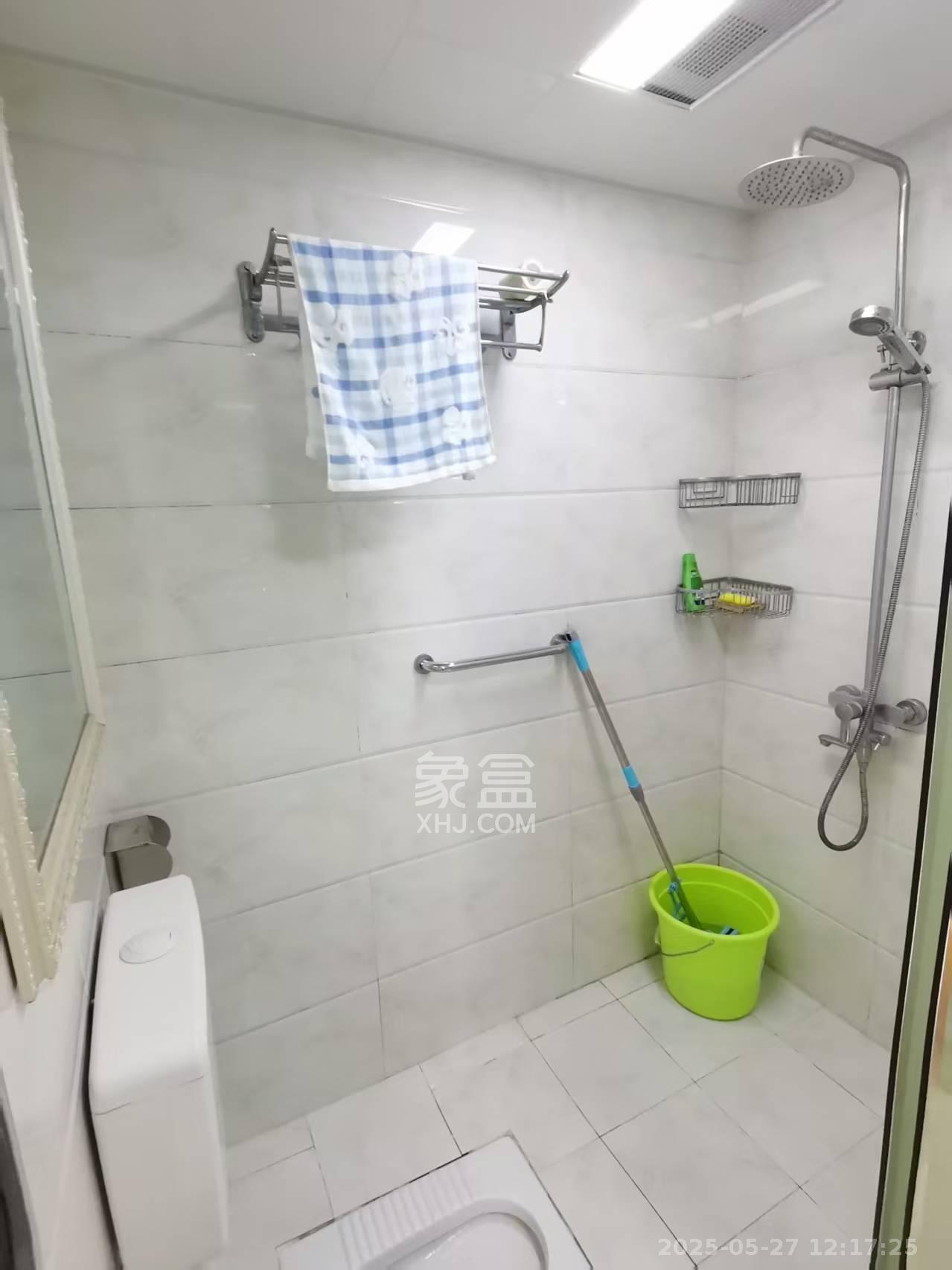 中海梅溪湖壹号  3室2厅1卫    2700.0元/月 中海梅溪湖壹号  3室2厅1卫    2700.0元/月室内图