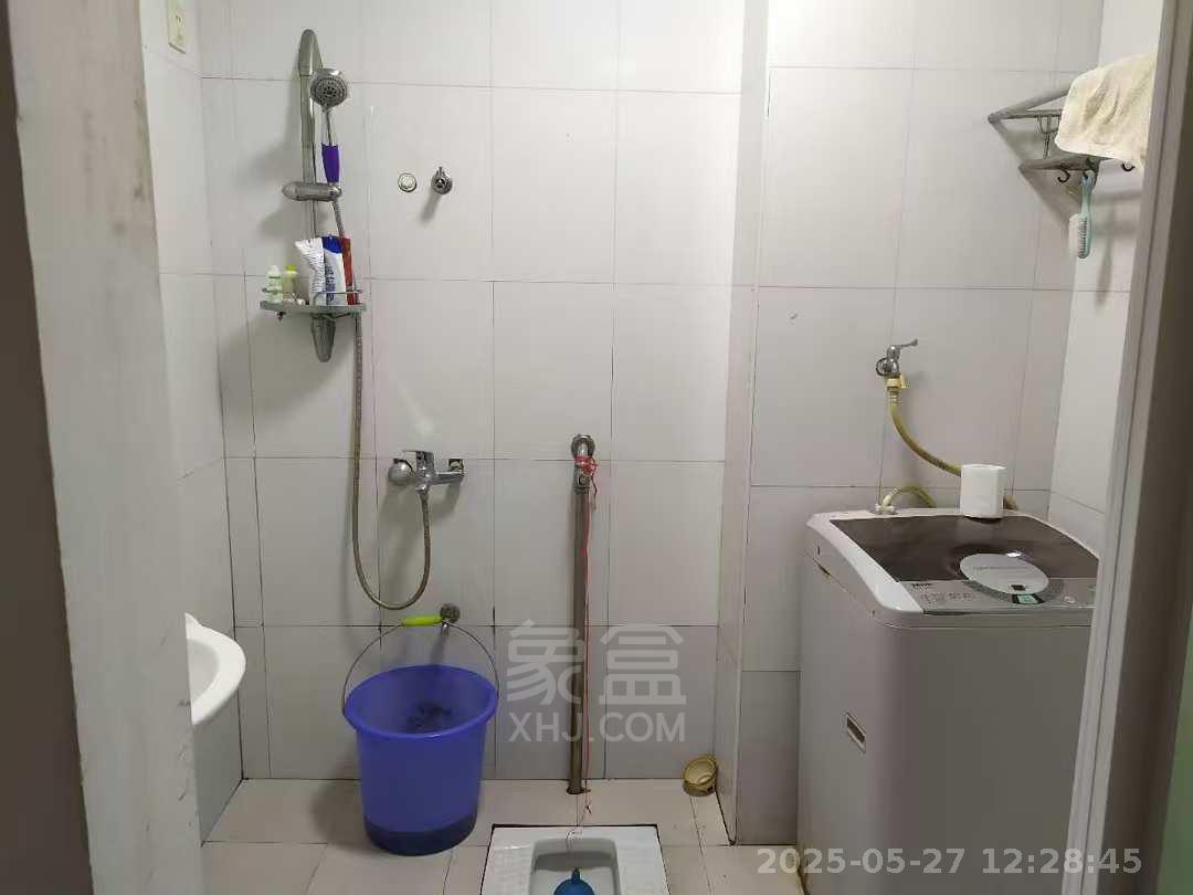 庐山春天大厦(和一宾馆)  1室1厅1卫    1100.0元/月 庐山春天大厦(和一宾馆)  1室1厅1卫    1100.0元/月室内图