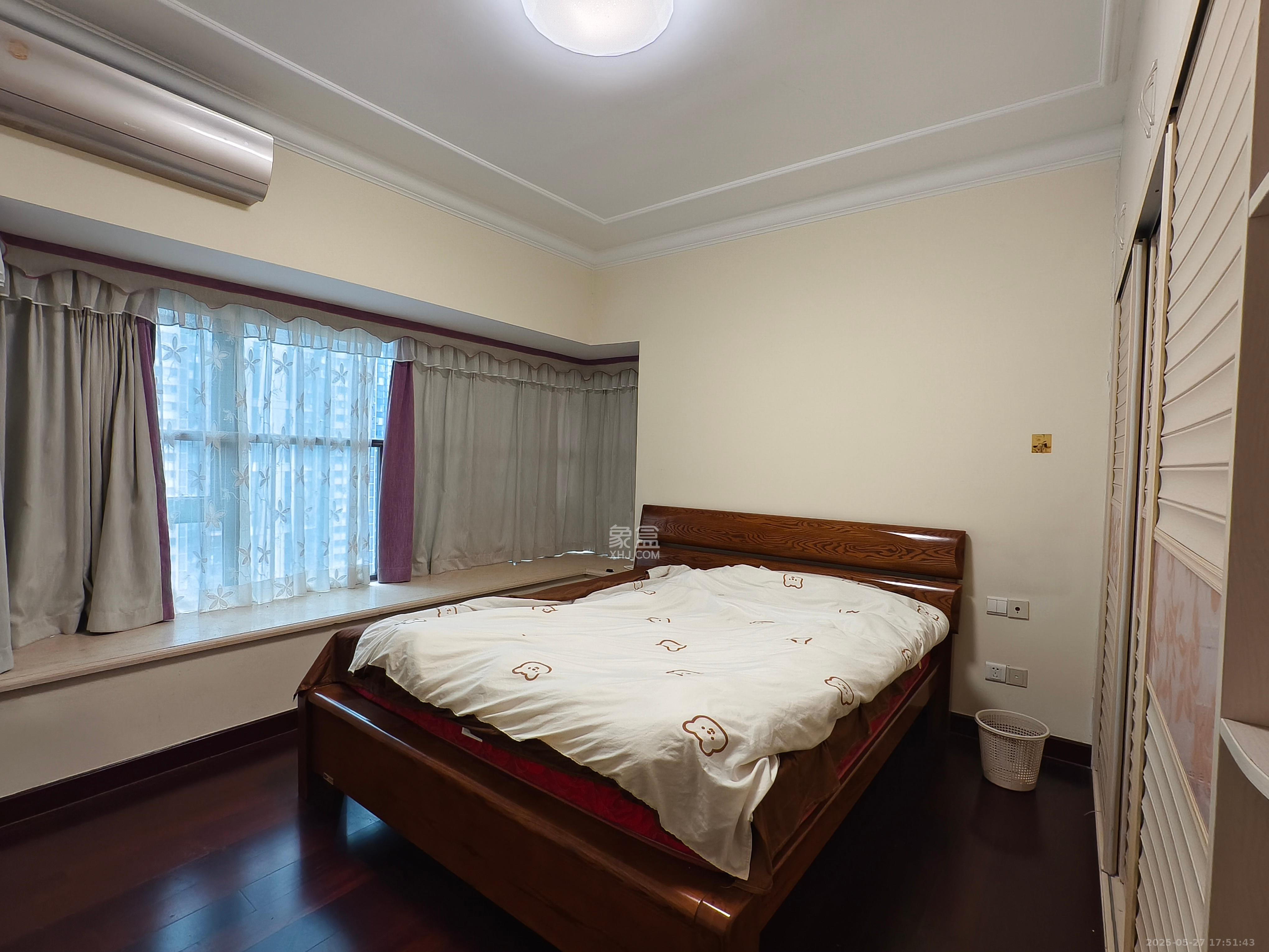 恒大翡翠华庭 3室2厅1卫 2300.0元/月 恒大翡翠华庭 3室2厅1卫 2300.0元/月室内图