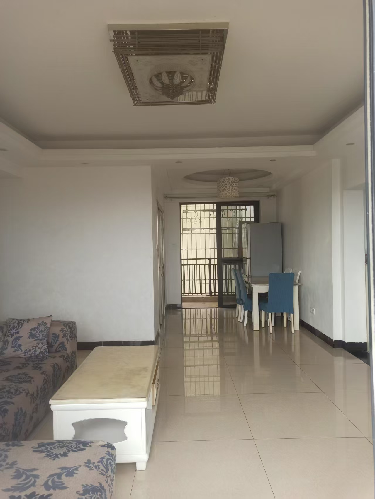 瑞园二期  3室2厅2卫    3000.0元/月 瑞园二期  3室2厅2卫    3000.0元/月室内图