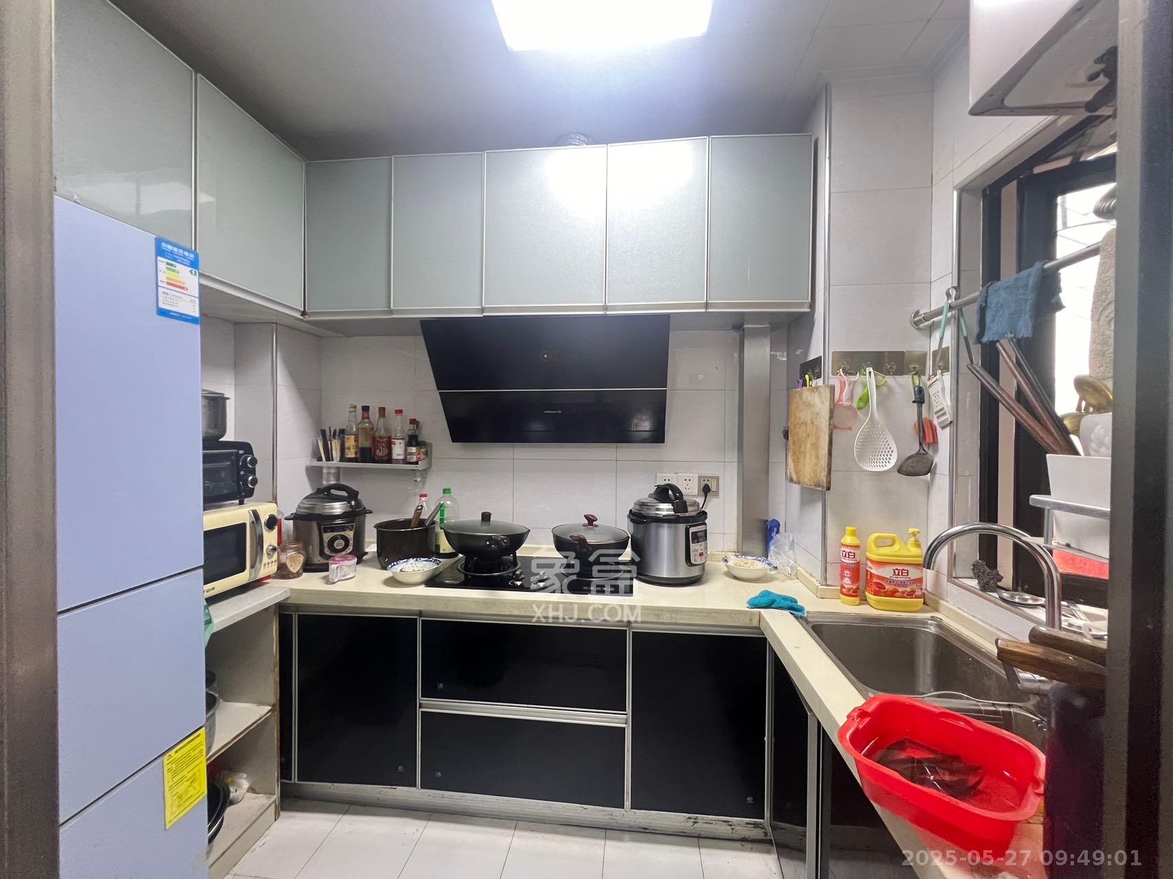 麓谷明珠  3室2厅1卫   2500.00元/月室内图