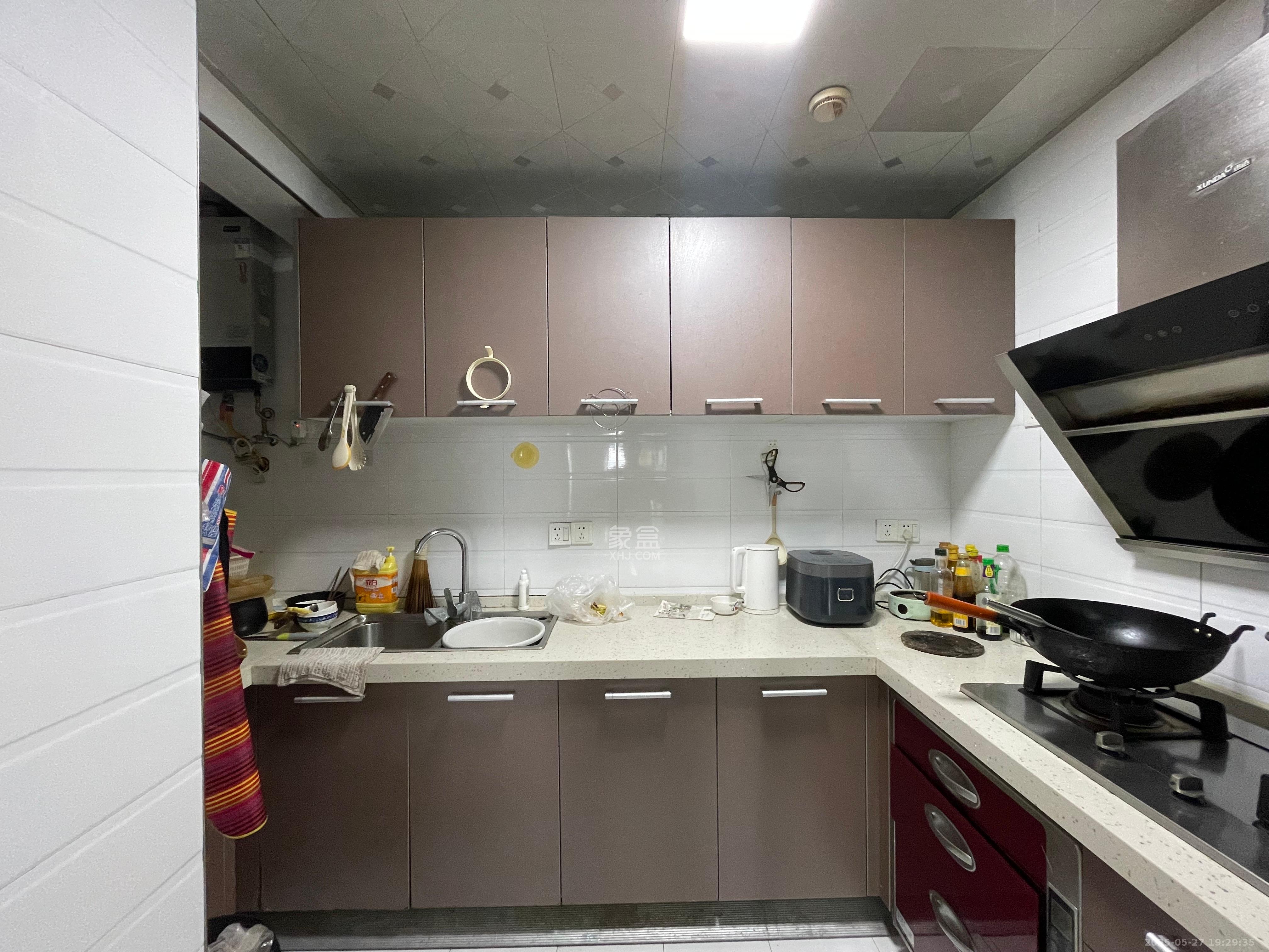 达美D6区  3室2厅1卫   2600.00元/月室内图