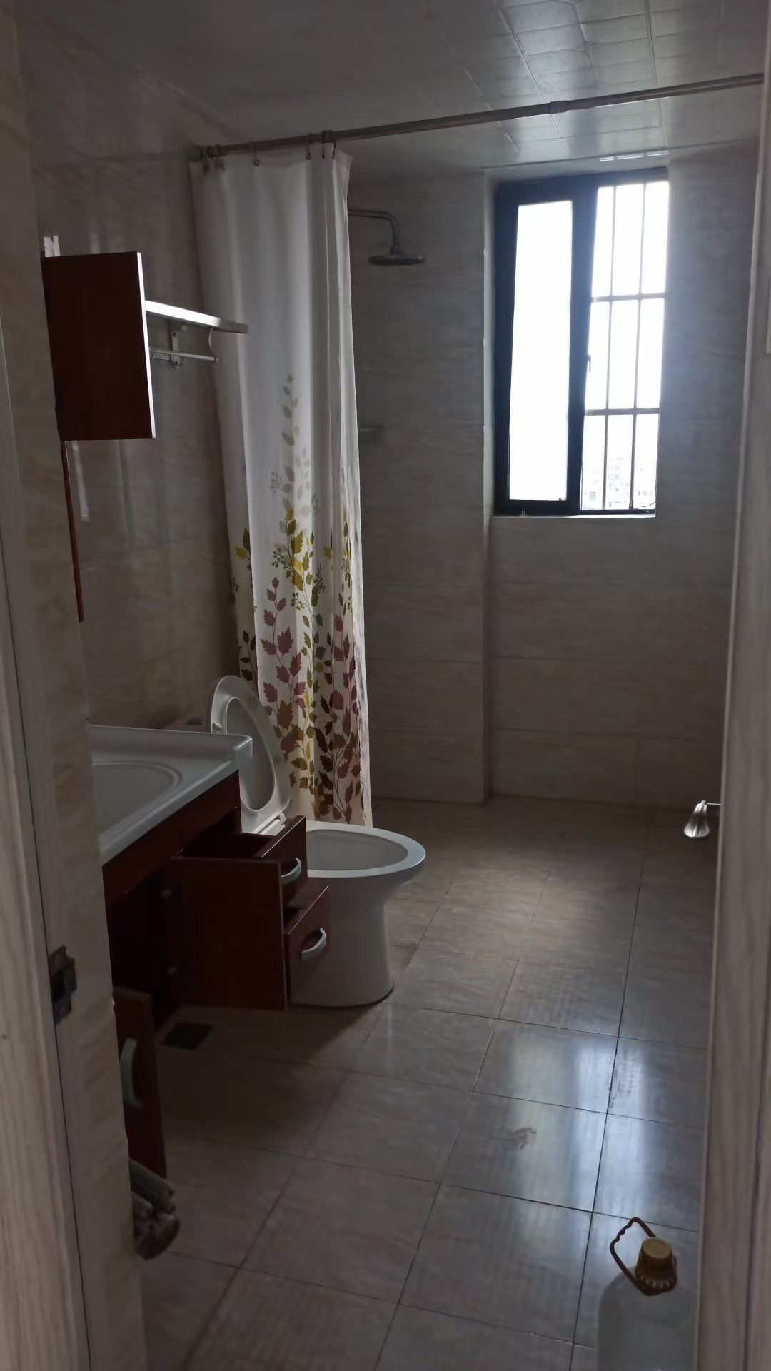 瑞园二期  3室2厅2卫    3000.0元/月 瑞园二期  3室2厅2卫    3000.0元/月室内图