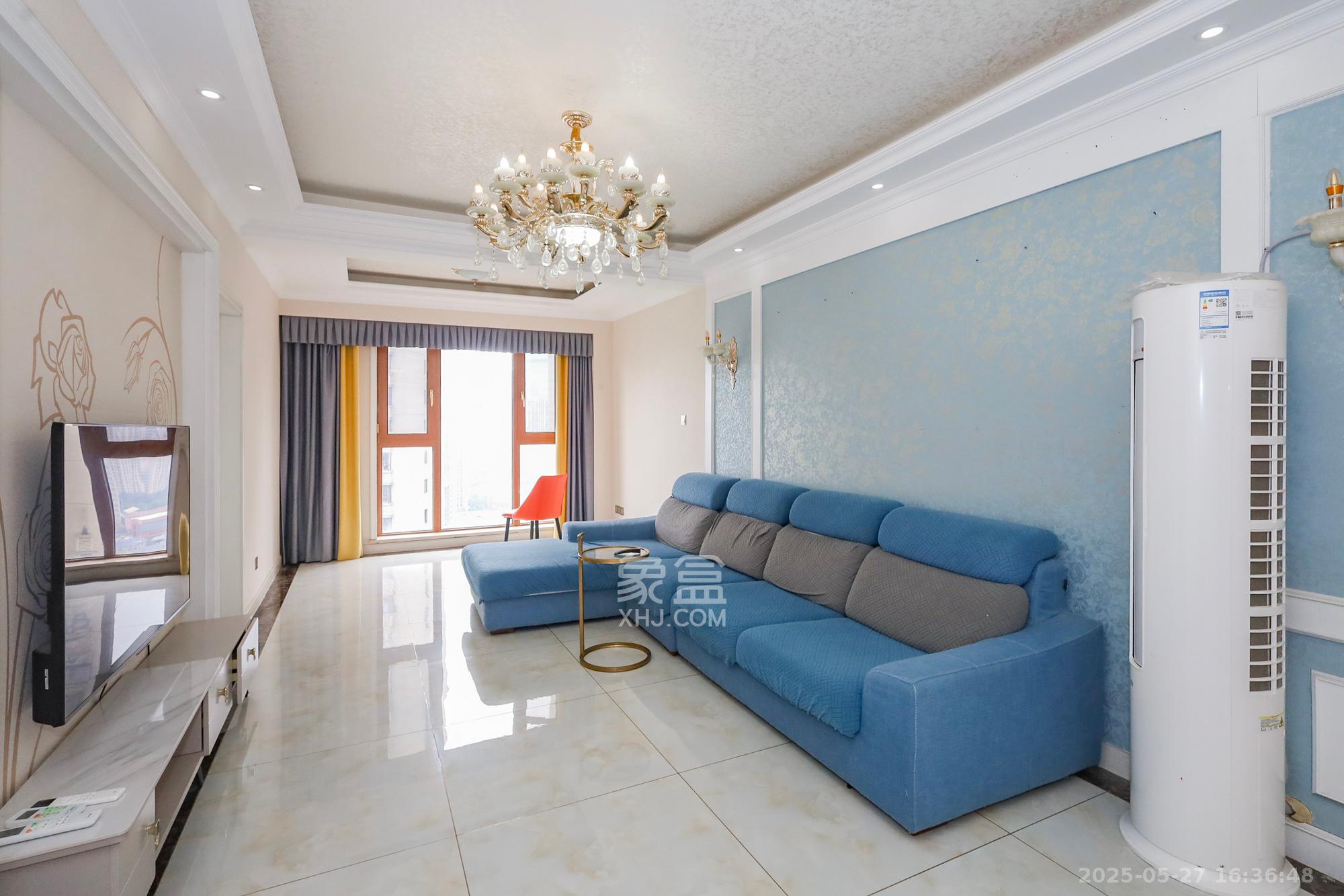 当代滨江MOMA 1室0厅0卫 118.0万 当代滨江MOMA 1室0厅0卫 118.0万客厅