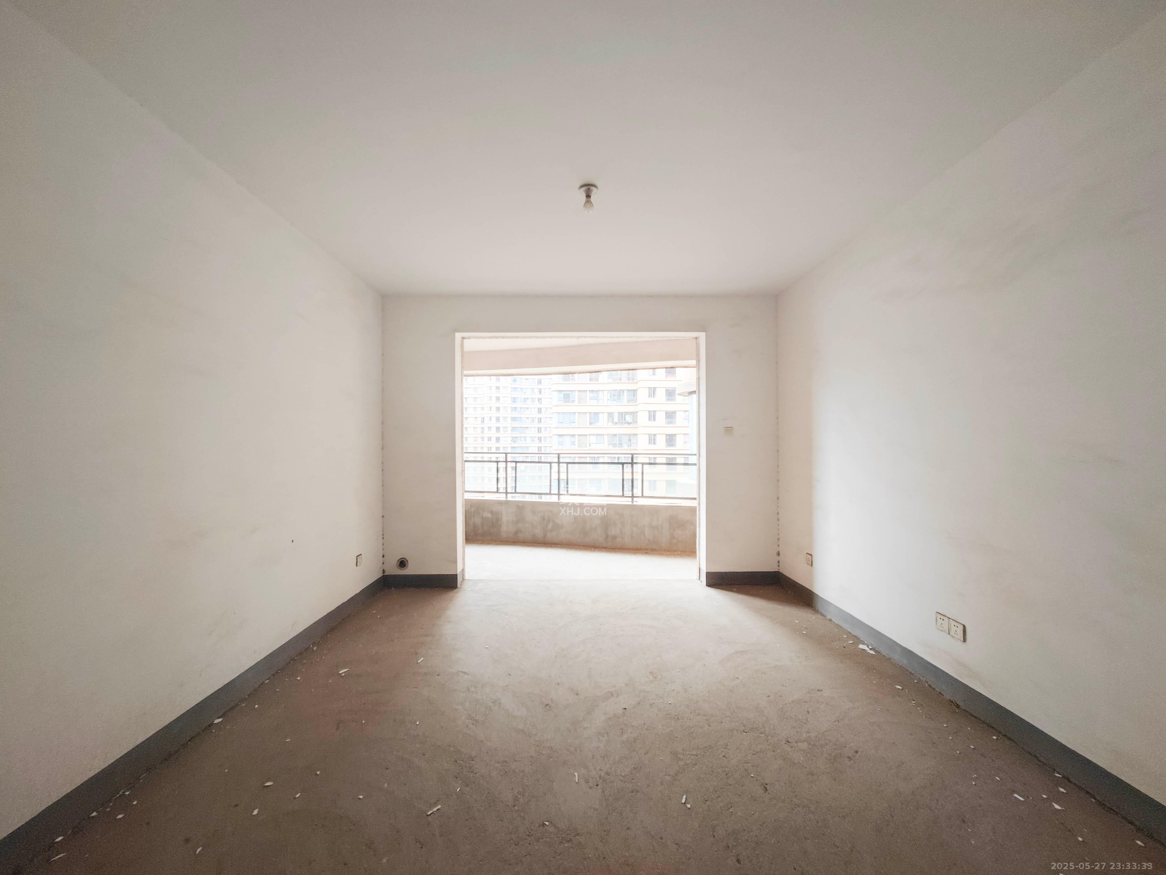 五矿万境水岸一期(万境水岸嘉苑)  3室2厅2卫    122.0万 五矿万境水岸一期(万境水岸嘉苑)  3室2厅2卫    122.0万客厅