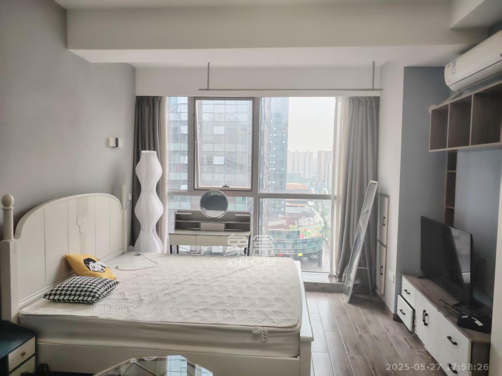 奥克斯滨仕花园(奥克斯洋湖广场/奥克斯中心)  1室1厅1卫    1800.0元/月 奥克斯滨仕花园(奥克斯洋湖广场/奥克斯中心)  1室1厅1卫    1800.0元/月室内图