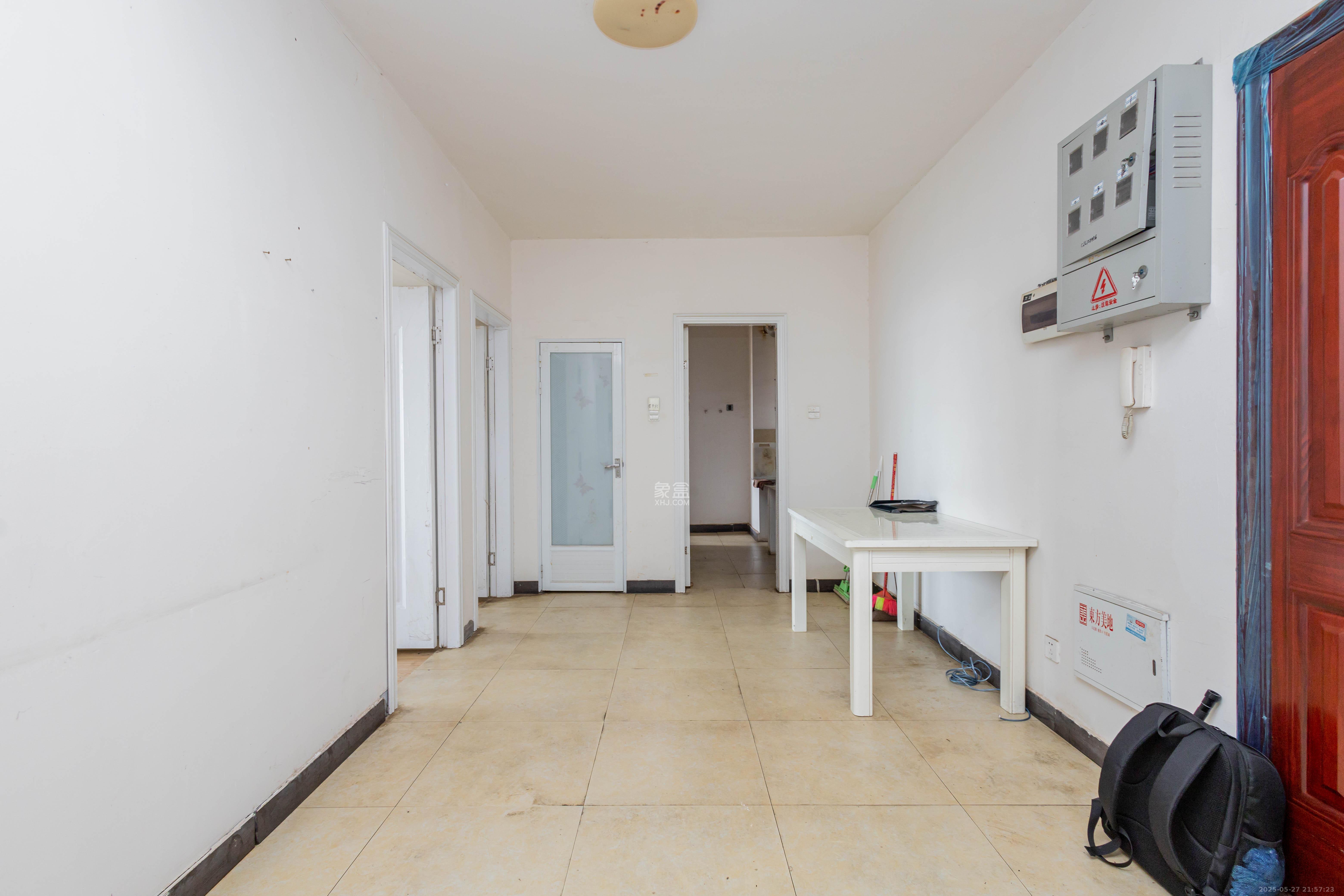 东方美地 3室2厅1卫 59.8万 东方美地 3室2厅1卫 59.8万客厅