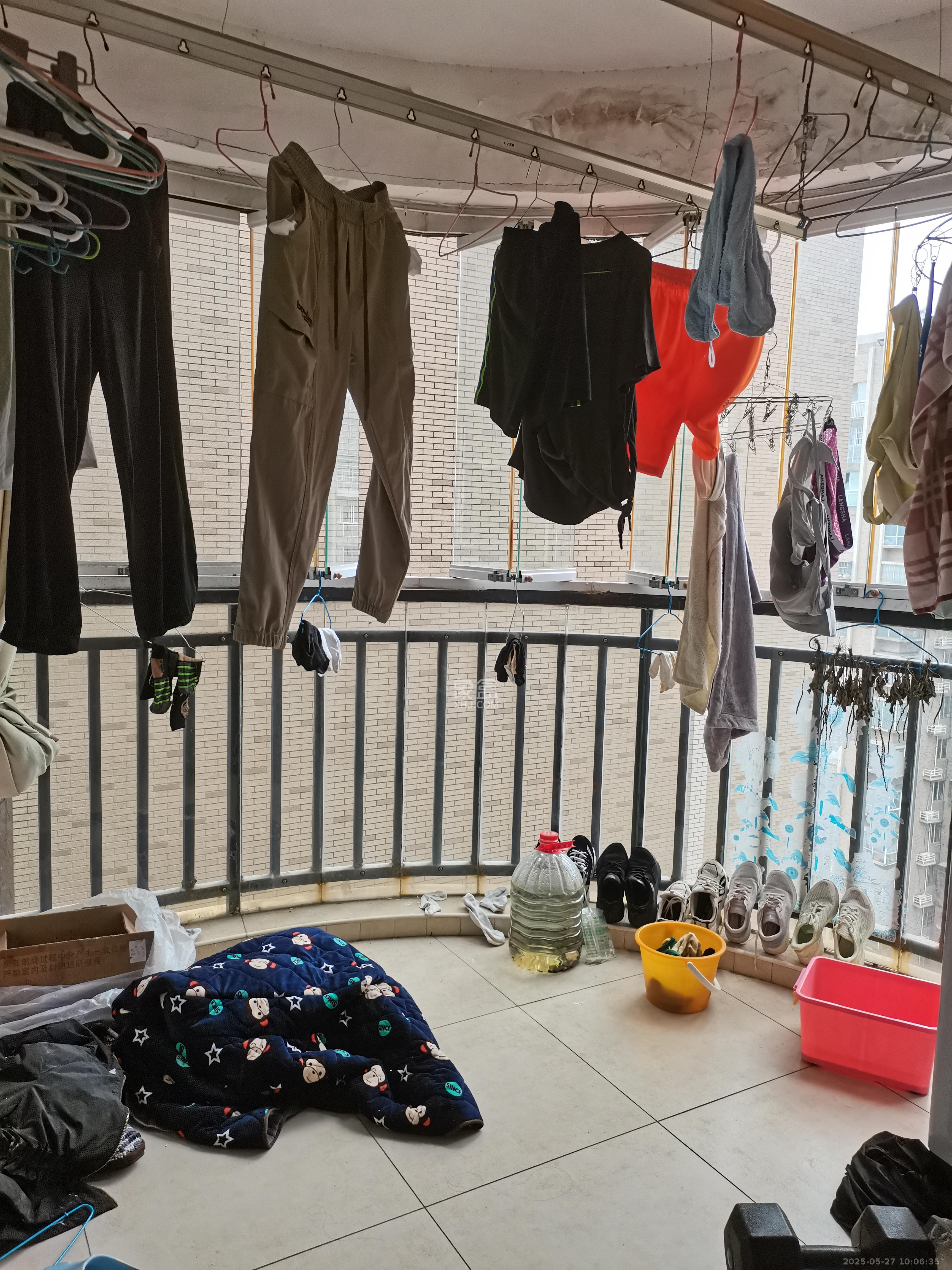 紫晶城 2室2厅1卫 1500.0元/月 紫晶城 2室2厅1卫 1500.0元/月室内图