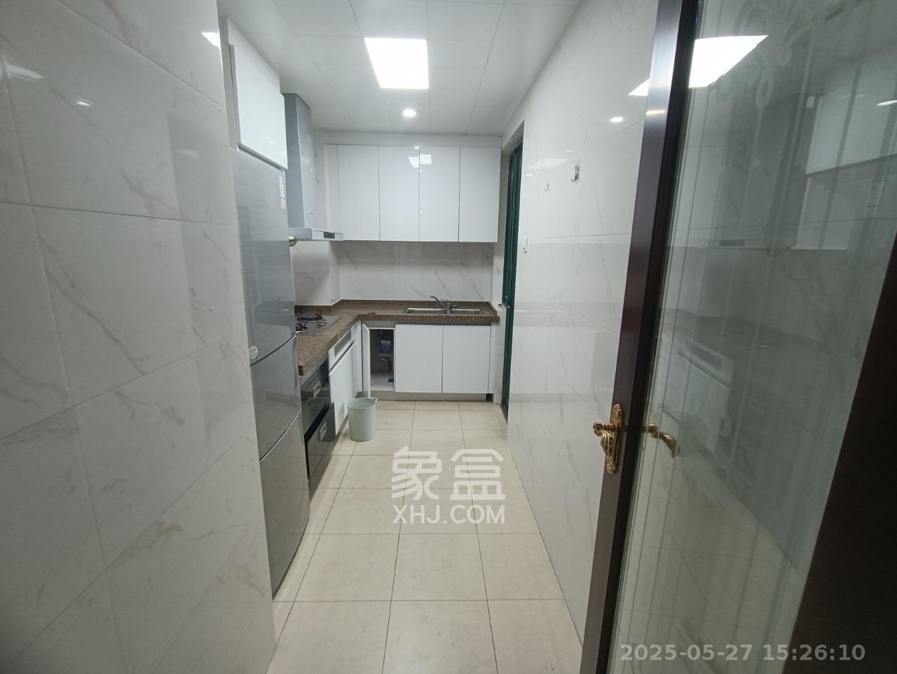恒大雅苑  3室2厅2卫   2500.00元/月室内图