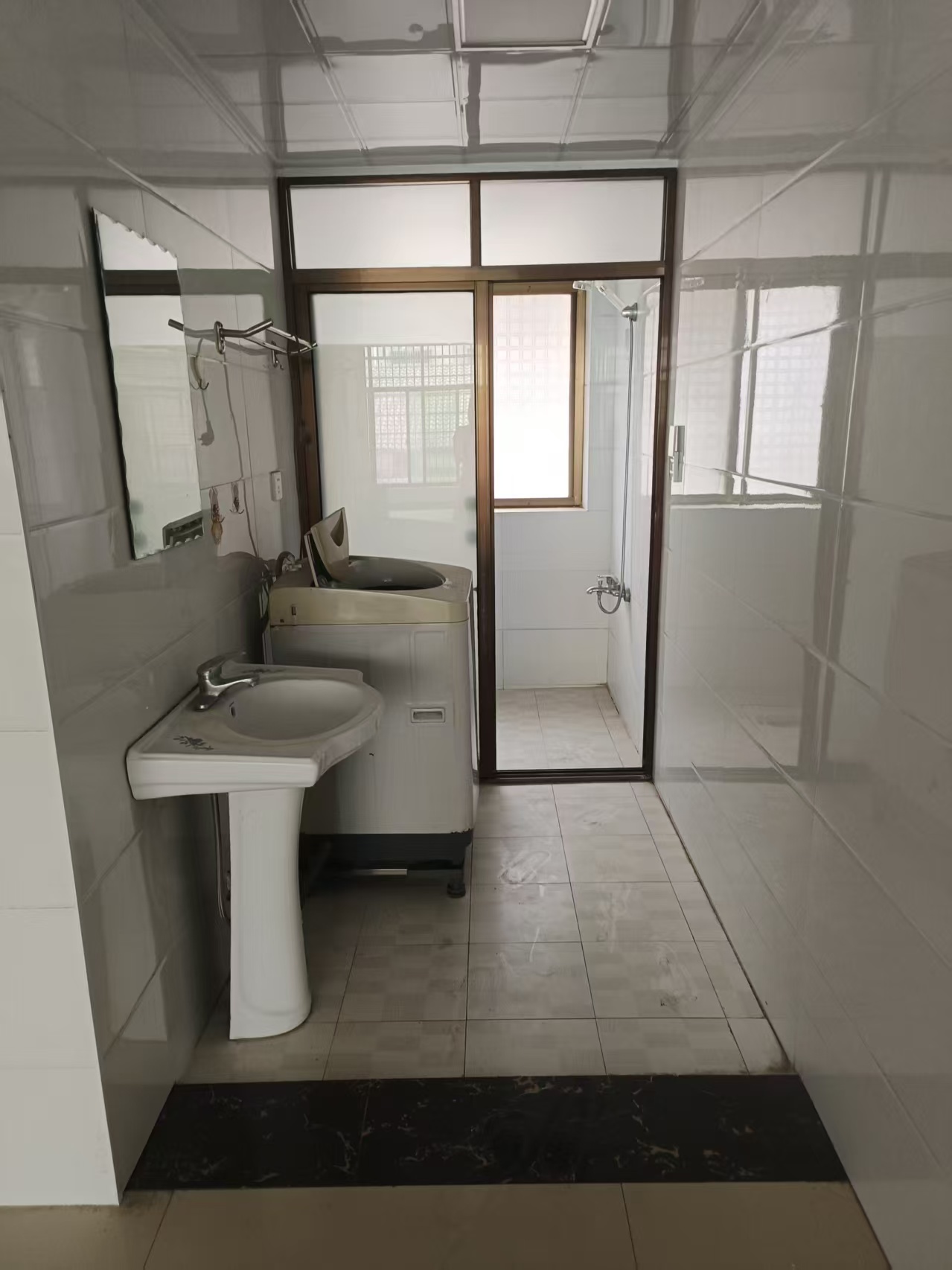 马良村散盘 2室2厅1卫 750.0元/月 马良村散盘 2室2厅1卫 750.0元/月室内图