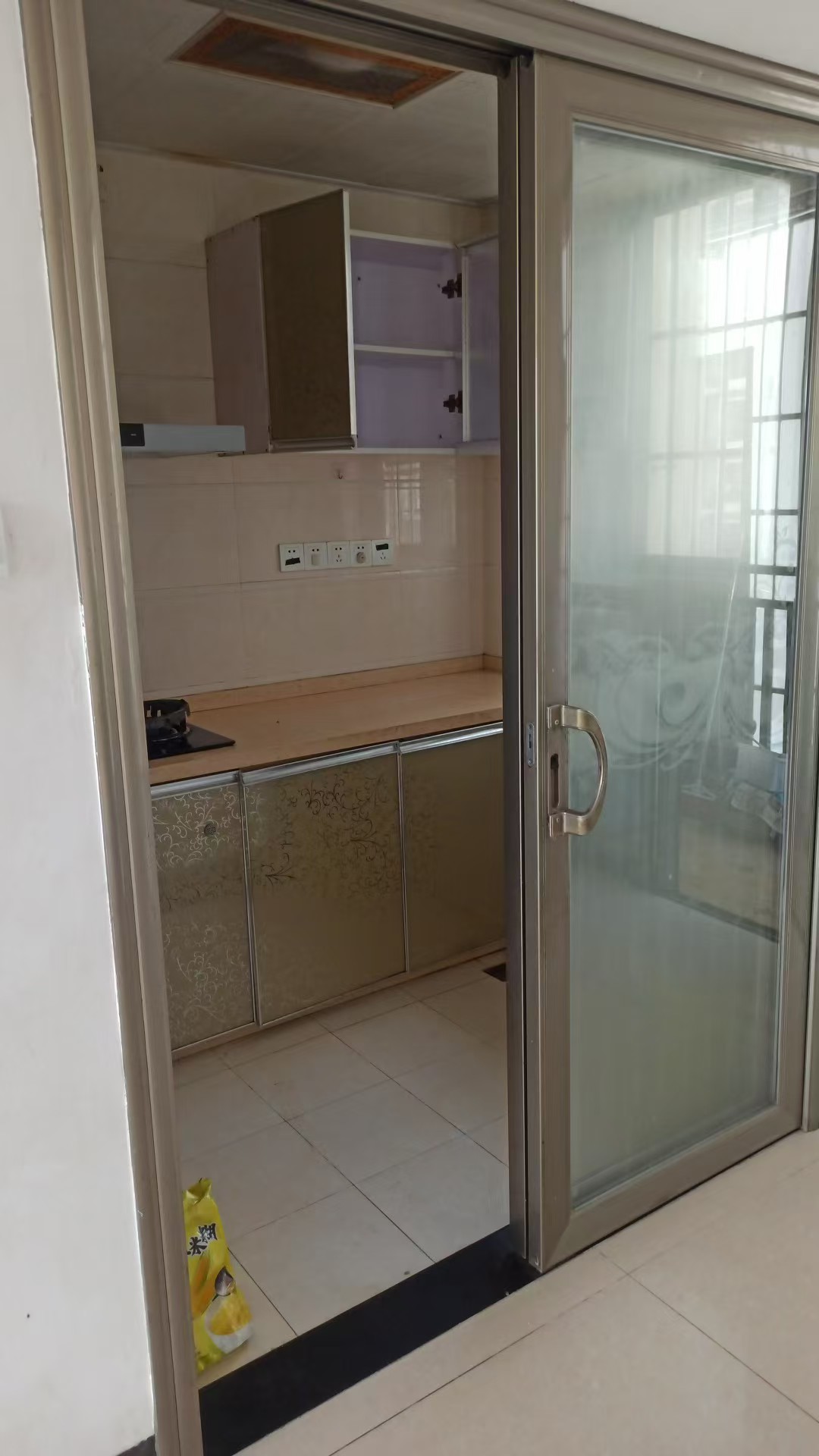 瑞园二期  3室2厅2卫    3000.0元/月 瑞园二期  3室2厅2卫    3000.0元/月室内图