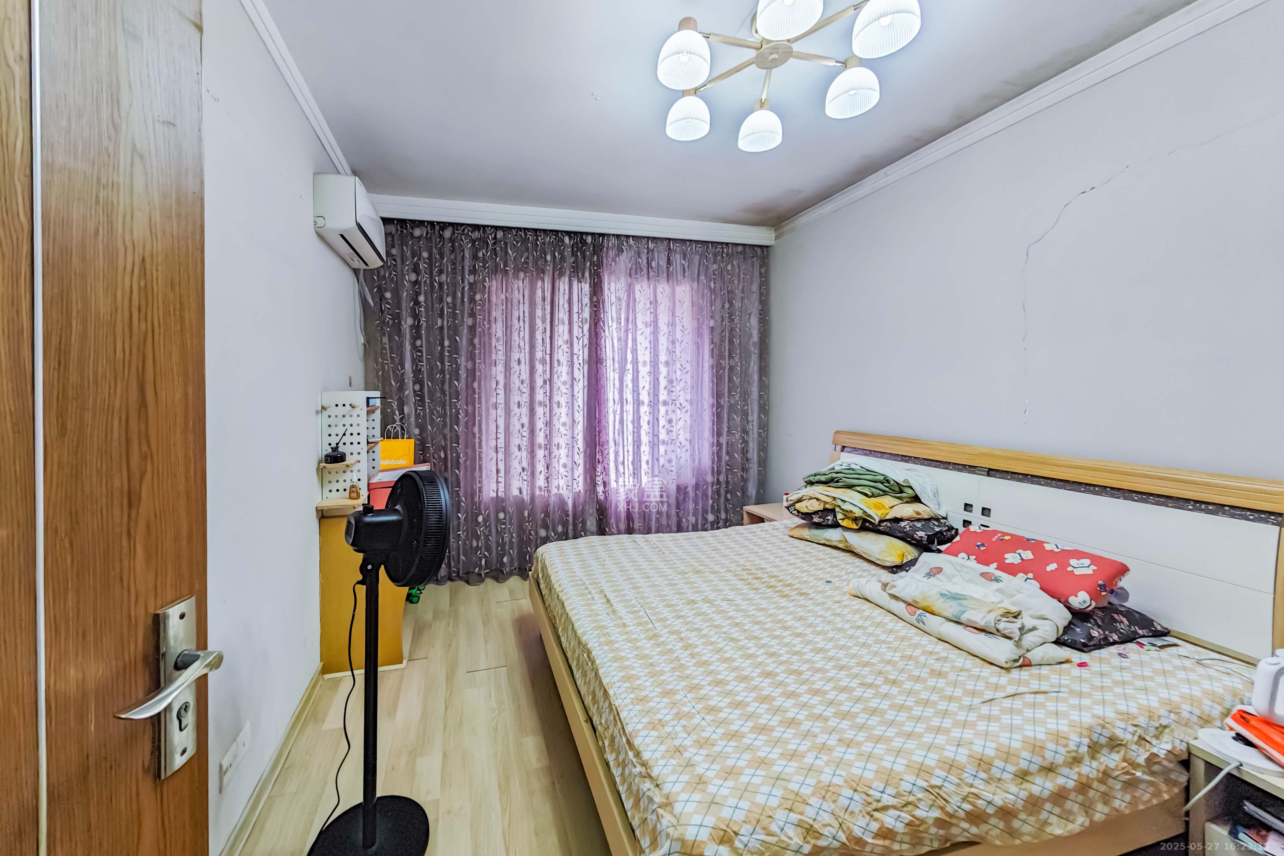 鑫兴佳园  2室2厅1卫    73.0万卧室