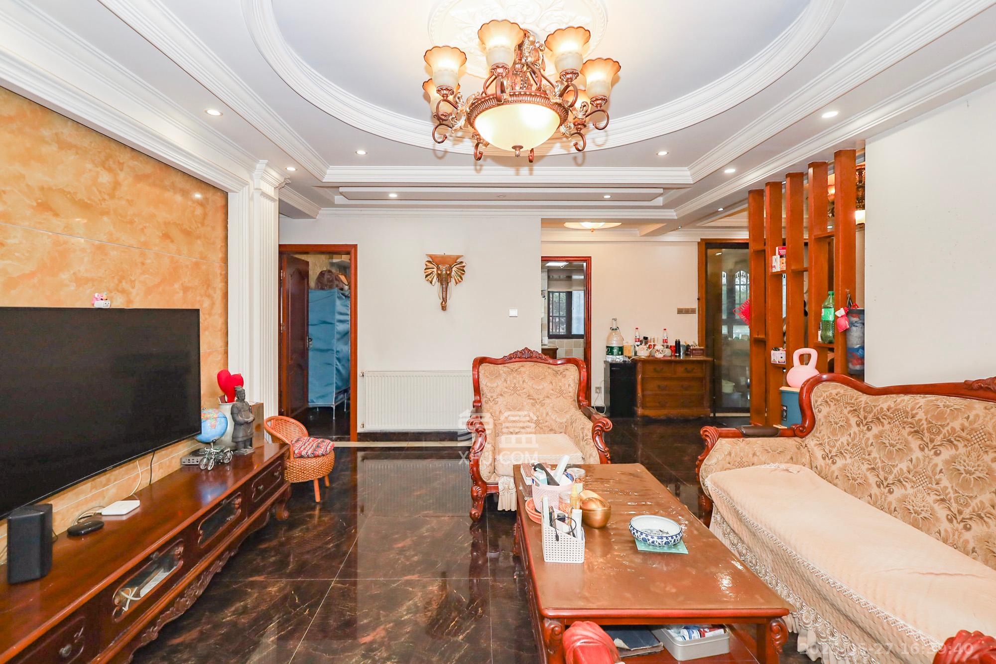 钰龙天下二期(钰龙佳园)  3室2厅2卫    238.0万 钰龙天下二期(钰龙佳园)  3室2厅2卫    238.0万客厅