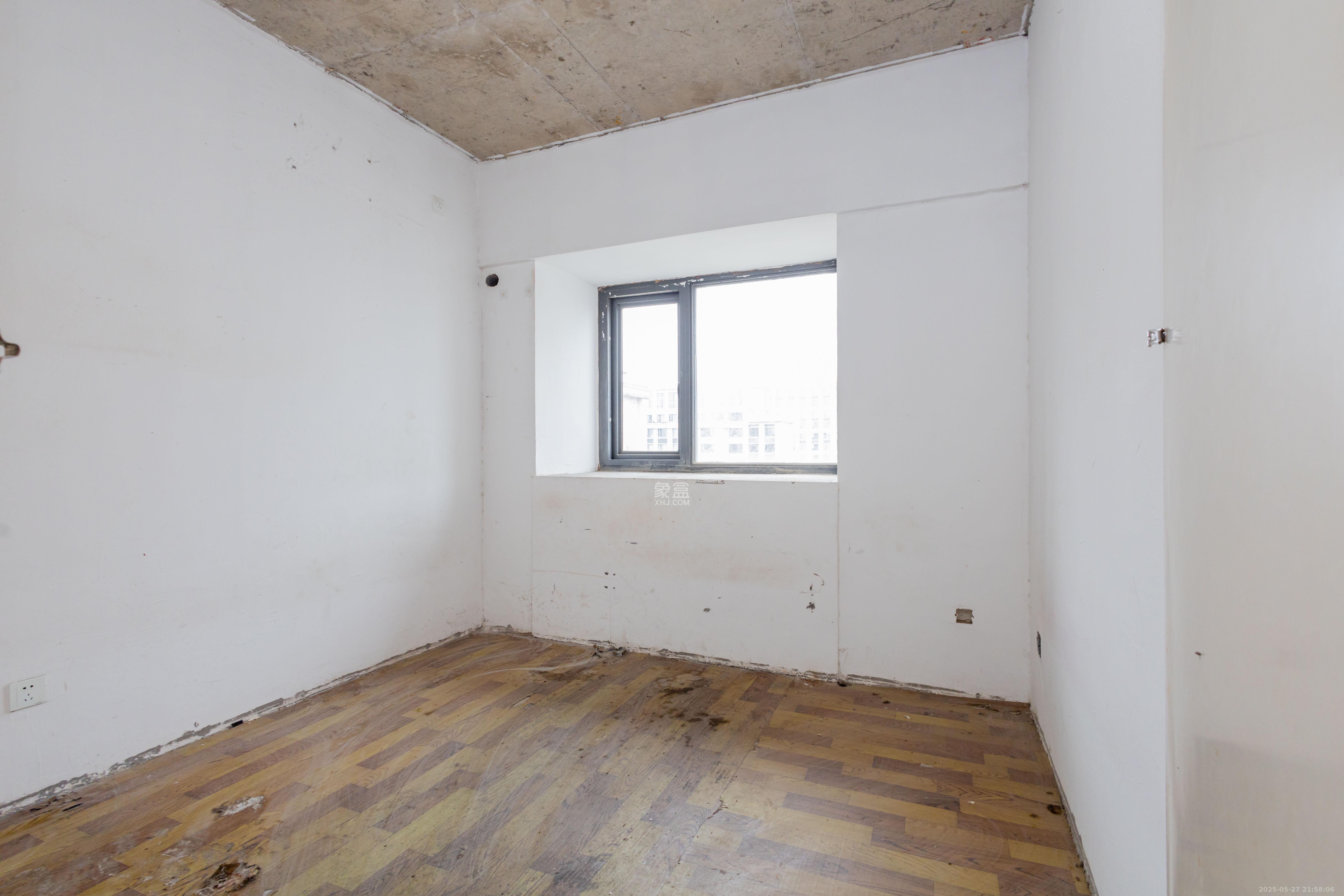 金科天悦(金科美邻汇) 4室2厅2卫 83.8万 金科天悦(金科美邻汇) 4室2厅2卫 83.8万卧室