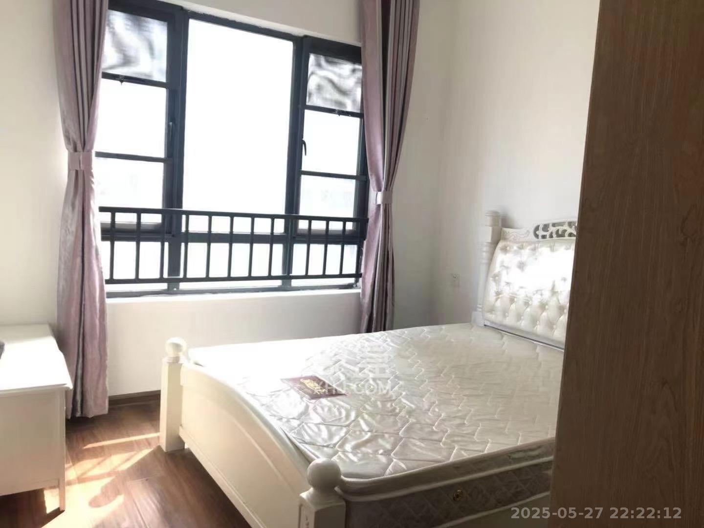 奥克斯广场  2室2厅1卫    2600.0元/月室内图