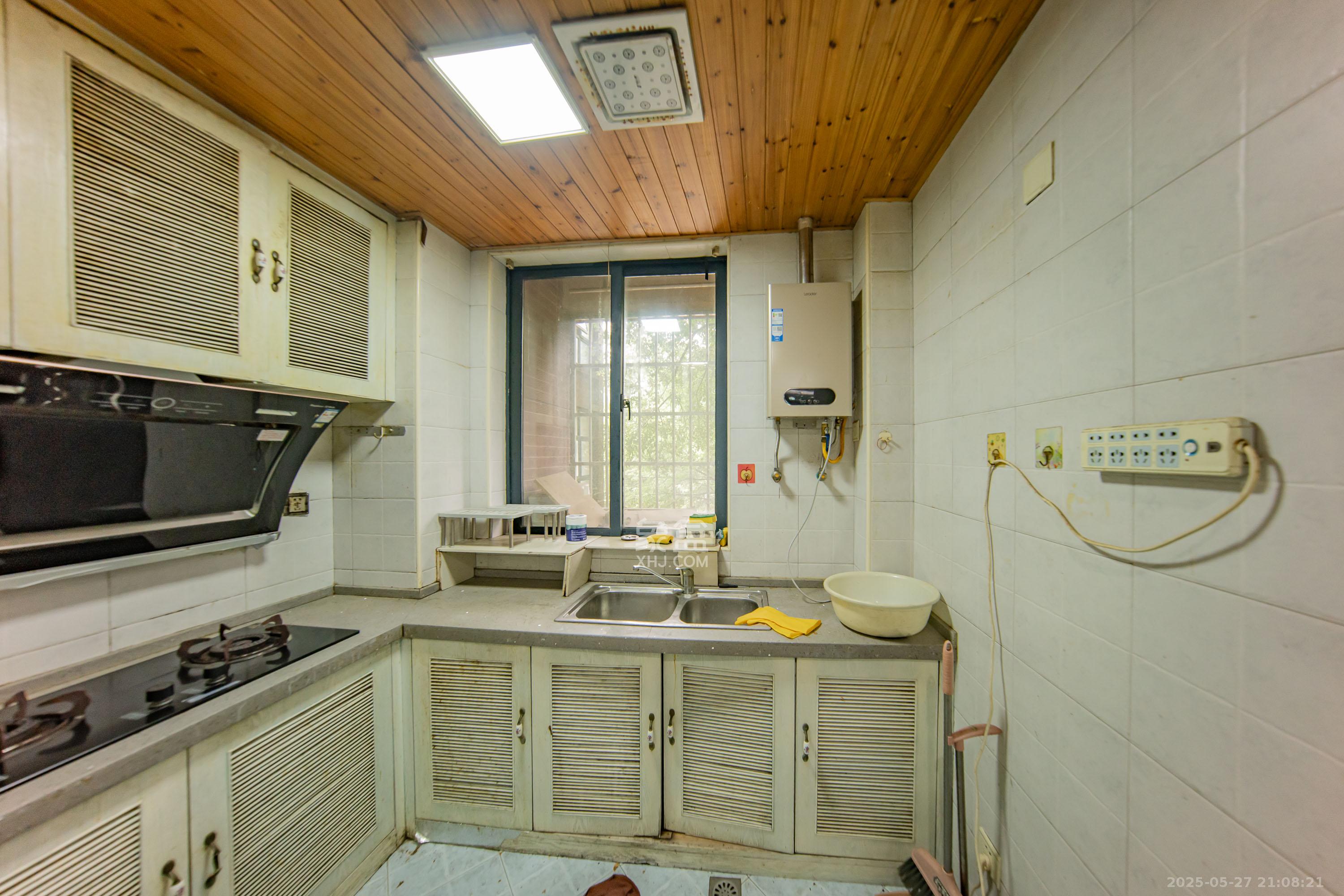 中建麓山和苑 2室2厅1卫 43.8万 中建麓山和苑 2室2厅1卫 43.8万厨房