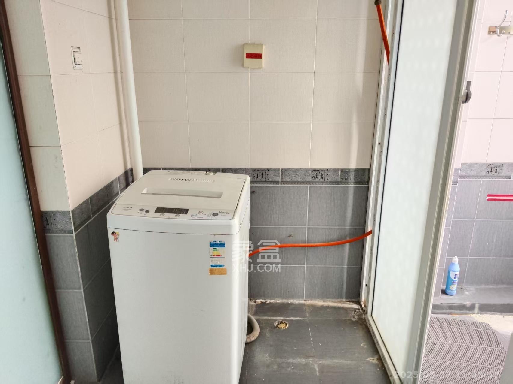 王府井公寓(福源公寓) 3室2厅2卫 4980.0元/月 王府井公寓(福源公寓) 3室2厅2卫 4980.0元/月室内图