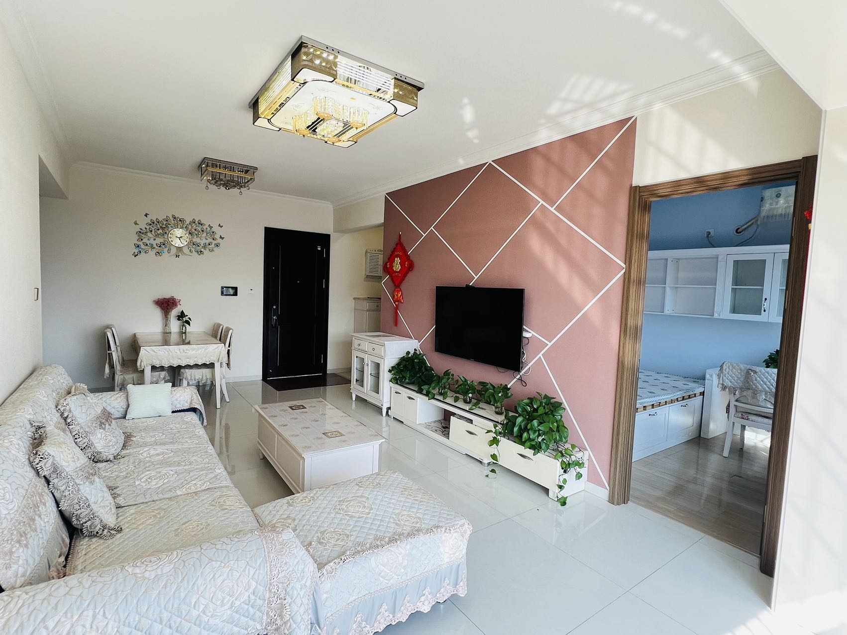 碧桂园 3室2厅1卫 1800.0元/月 碧桂园 3室2厅1卫 1800.0元/月室内图