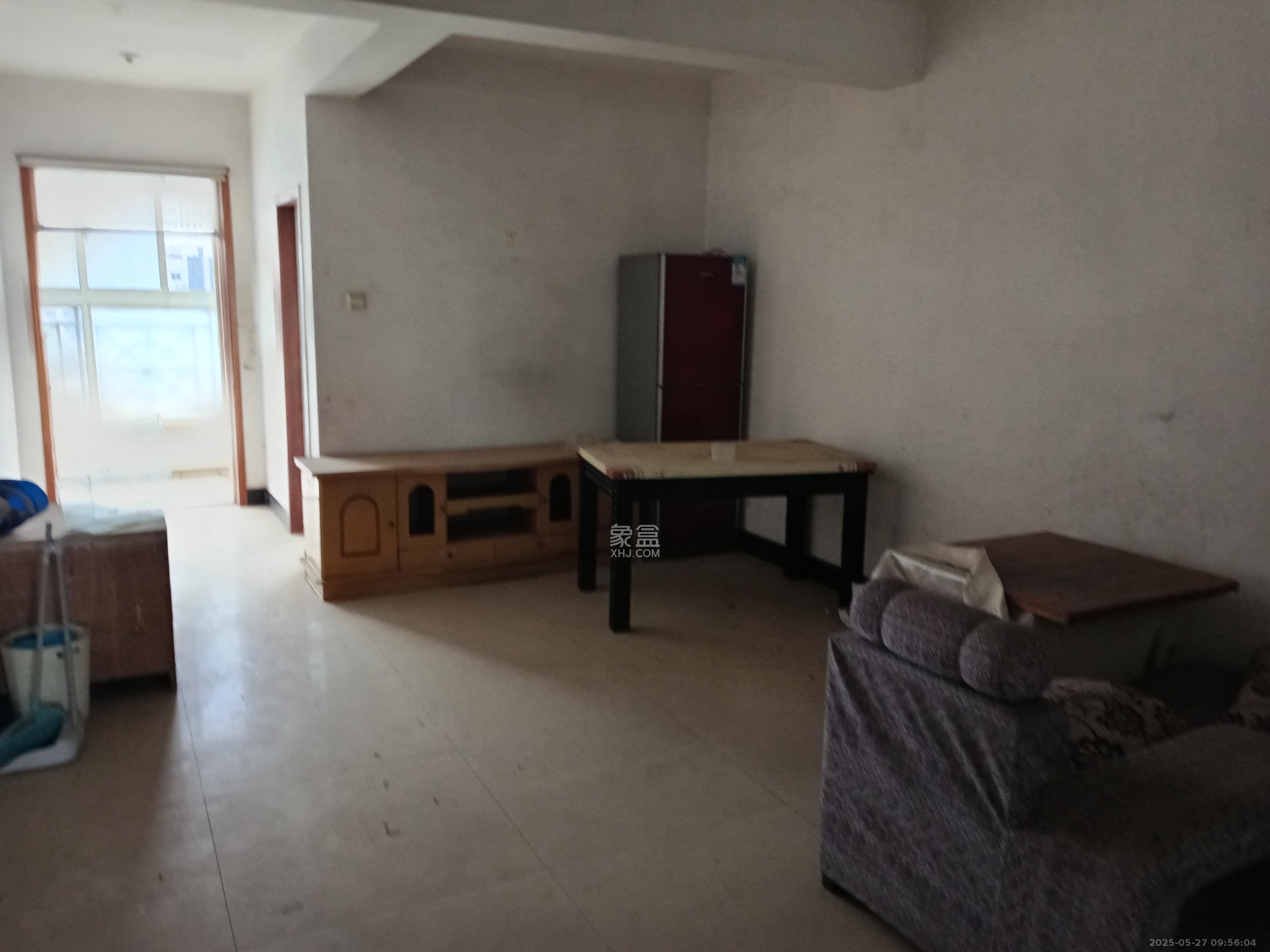 山水人家三期 3室2厅1卫 1200.0元/月 山水人家三期 3室2厅1卫 1200.0元/月室内图