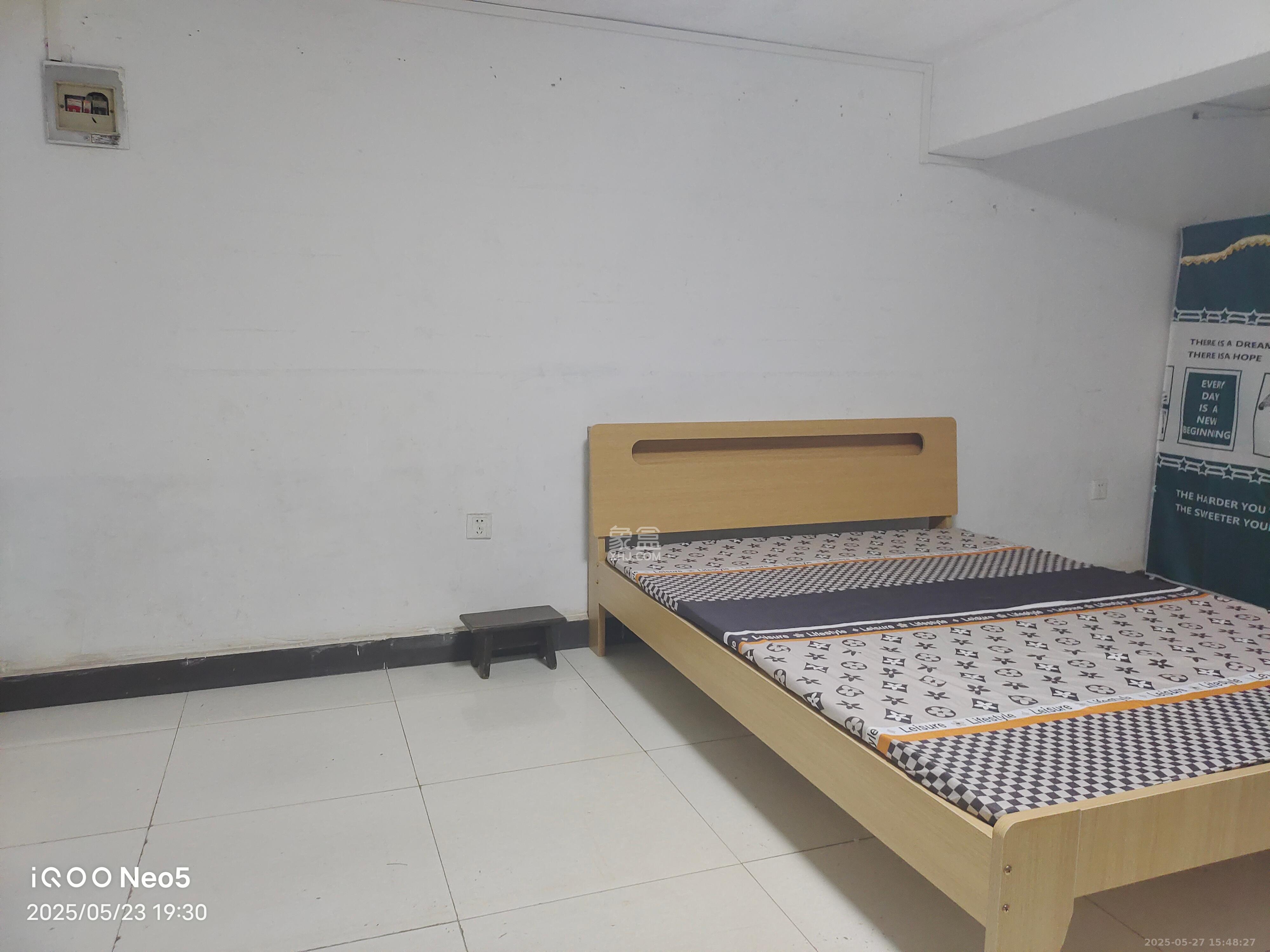 鄱阳小区 1室1厅1卫 500.0元/月 鄱阳小区 1室1厅1卫 500.0元/月室内图