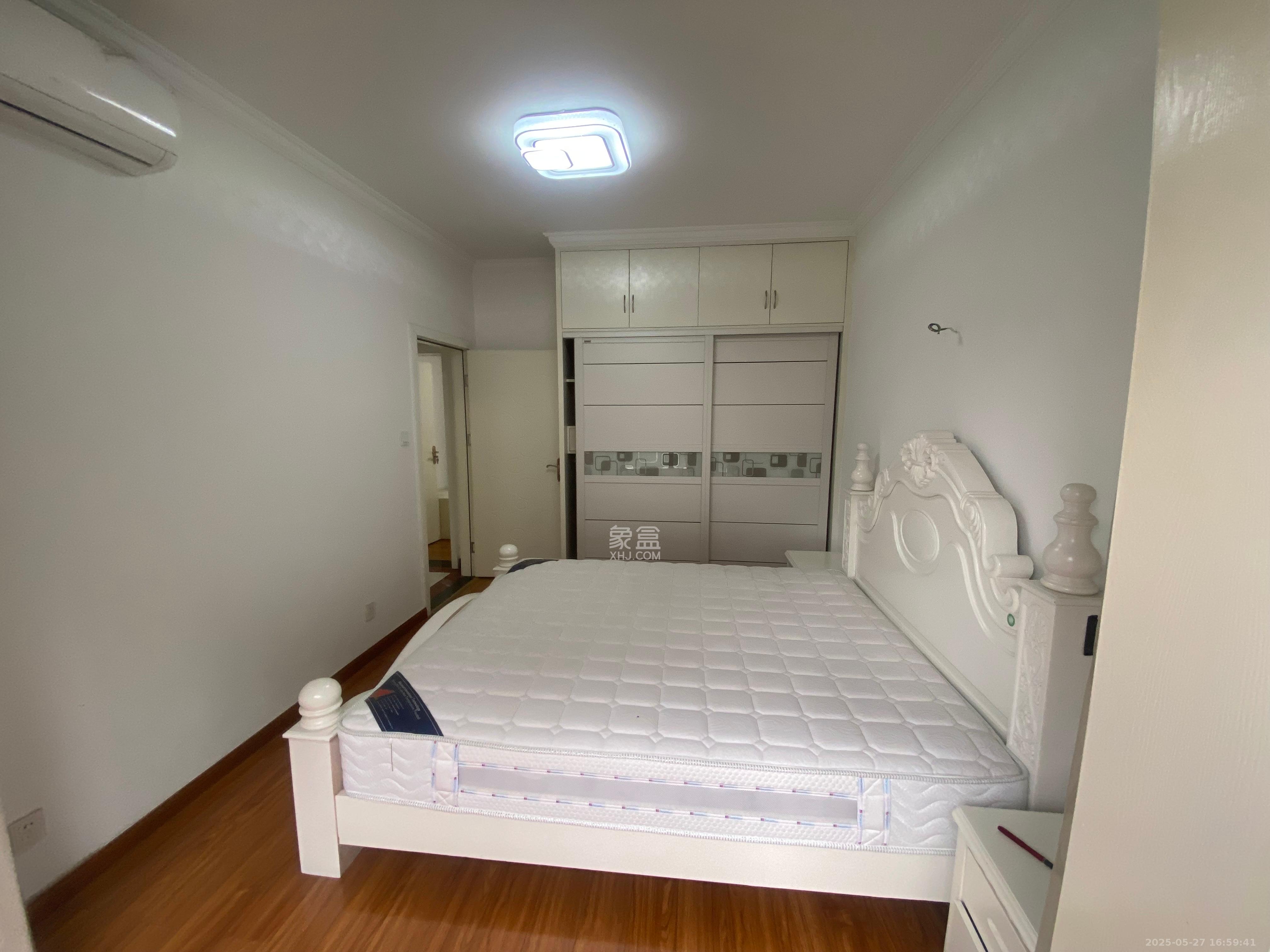 山语城二期  3室1厅1卫    1500.0元/月室内图