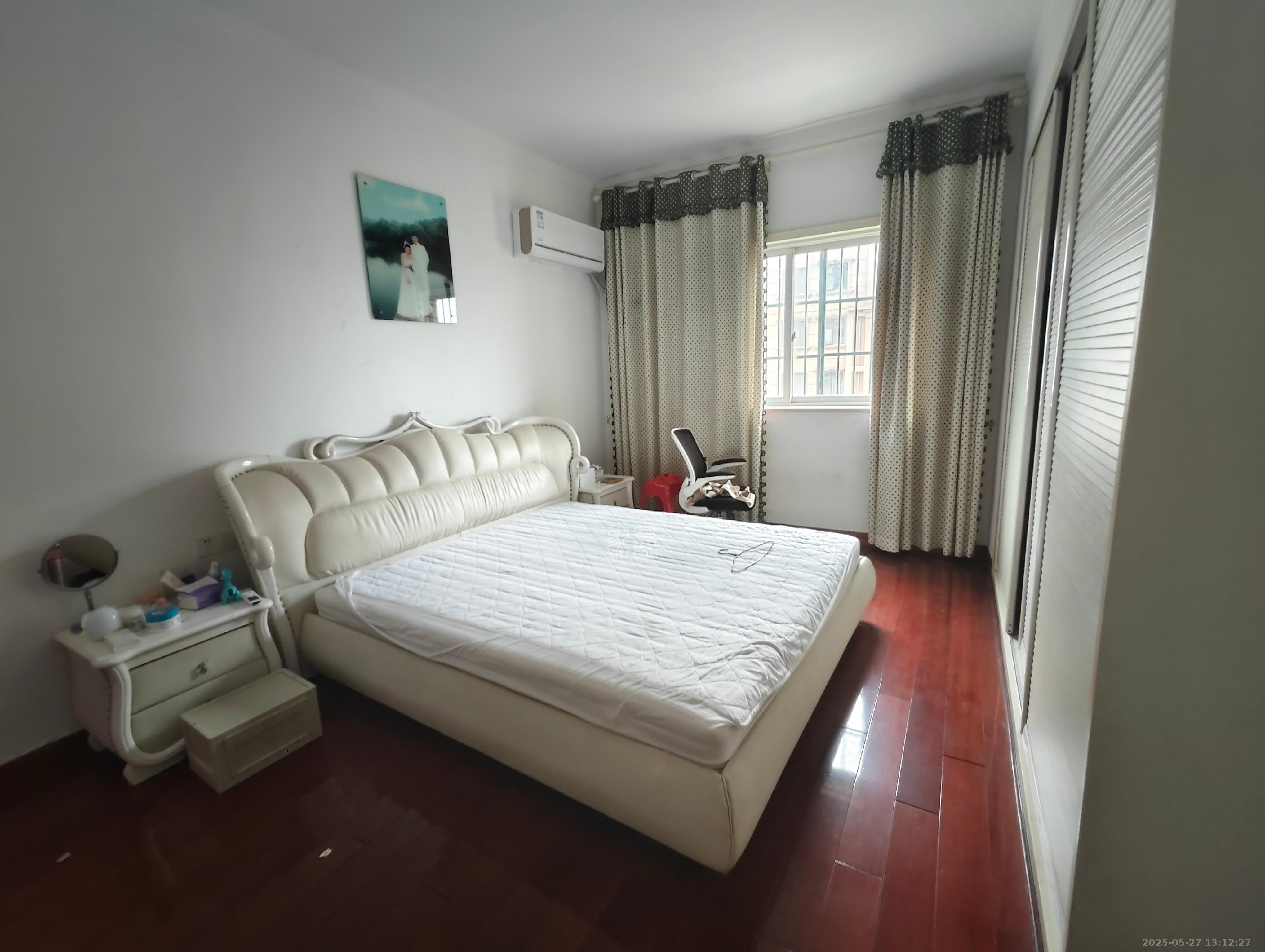 思进大厦  4室2厅2卫    2700.0元/月 思进大厦  4室2厅2卫    2700.0元/月室内图