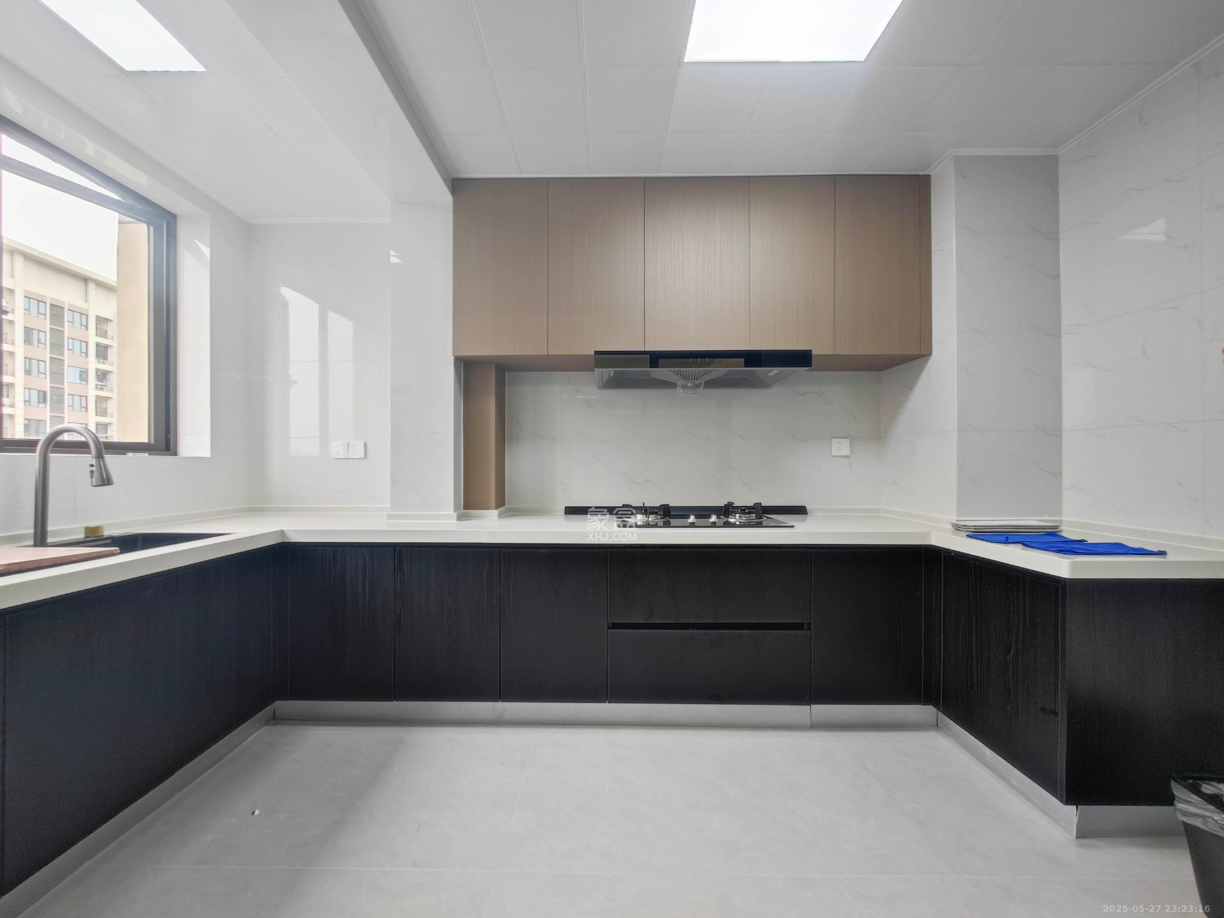 合能枫丹丽舍(柏悦名苑) 3室2厅2卫 129.8万 合能枫丹丽舍(柏悦名苑) 3室2厅2卫 129.8万其他