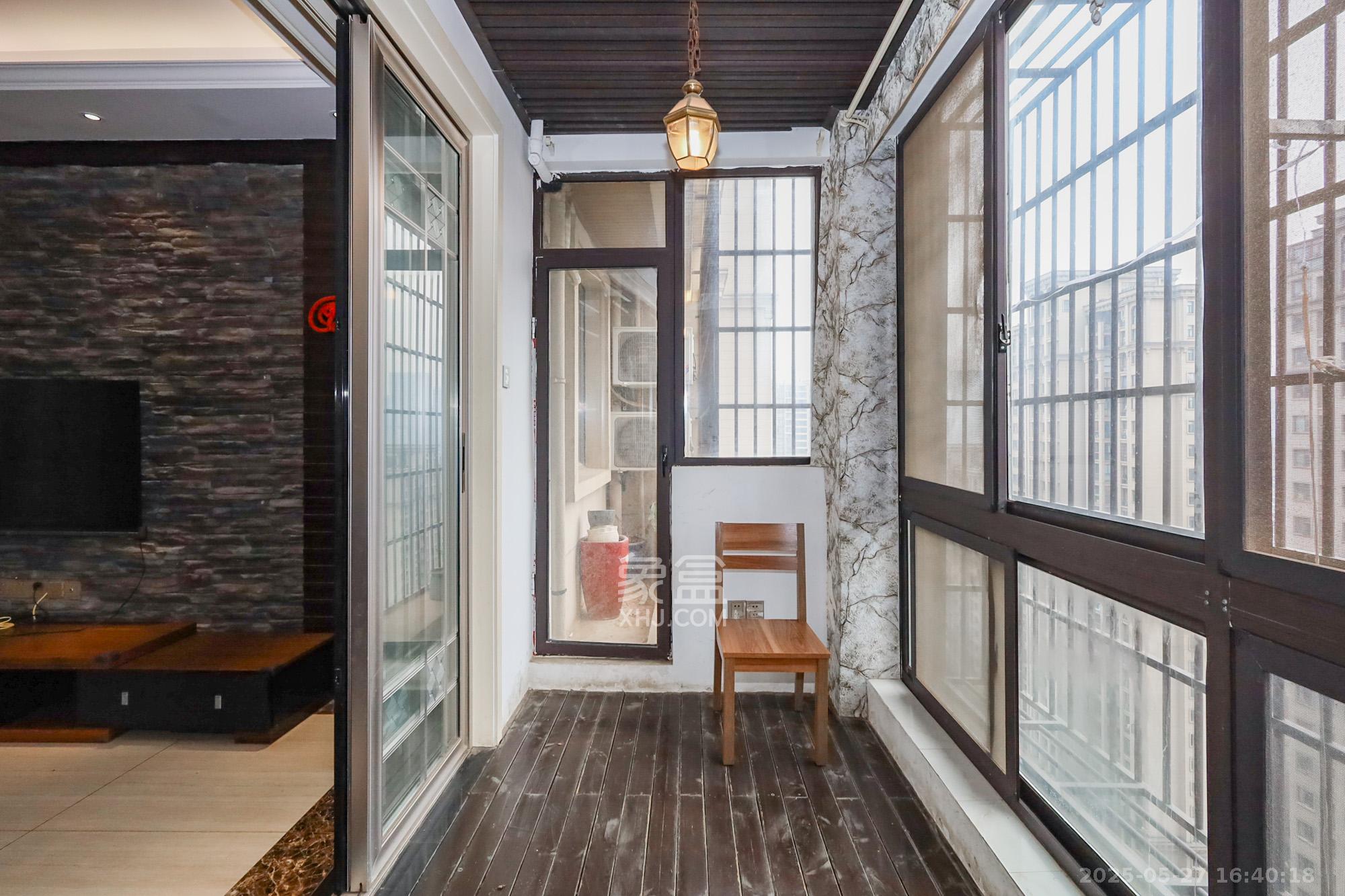 阳光丽城一期 4室2厅1卫 155.0万 阳光丽城一期 4室2厅1卫 155.0万阳台