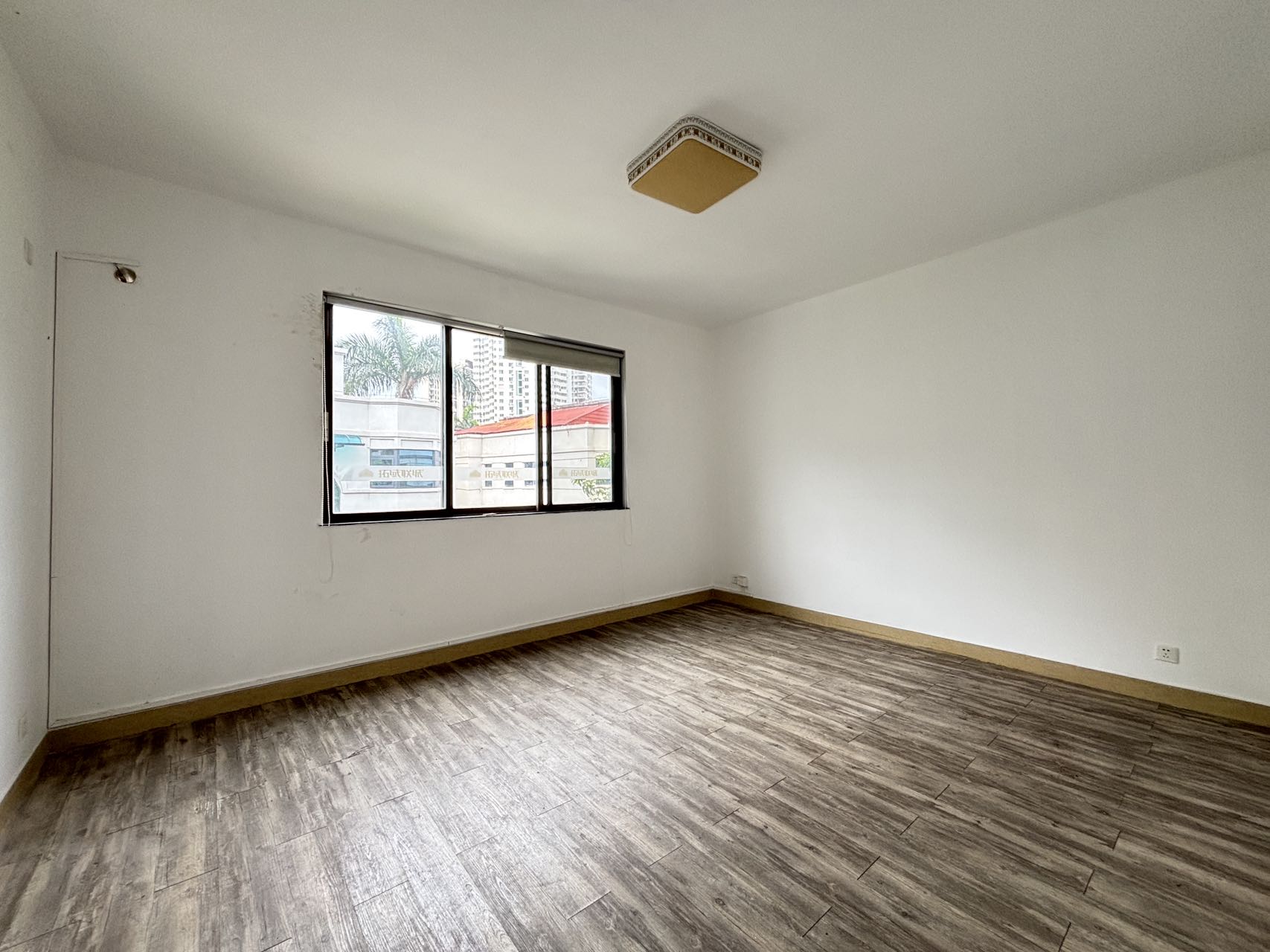 梨园别墅(龙昆南) 8室2厅3卫 16000.0元/月 梨园别墅(龙昆南) 8室2厅3卫 16000.0元/月室内图