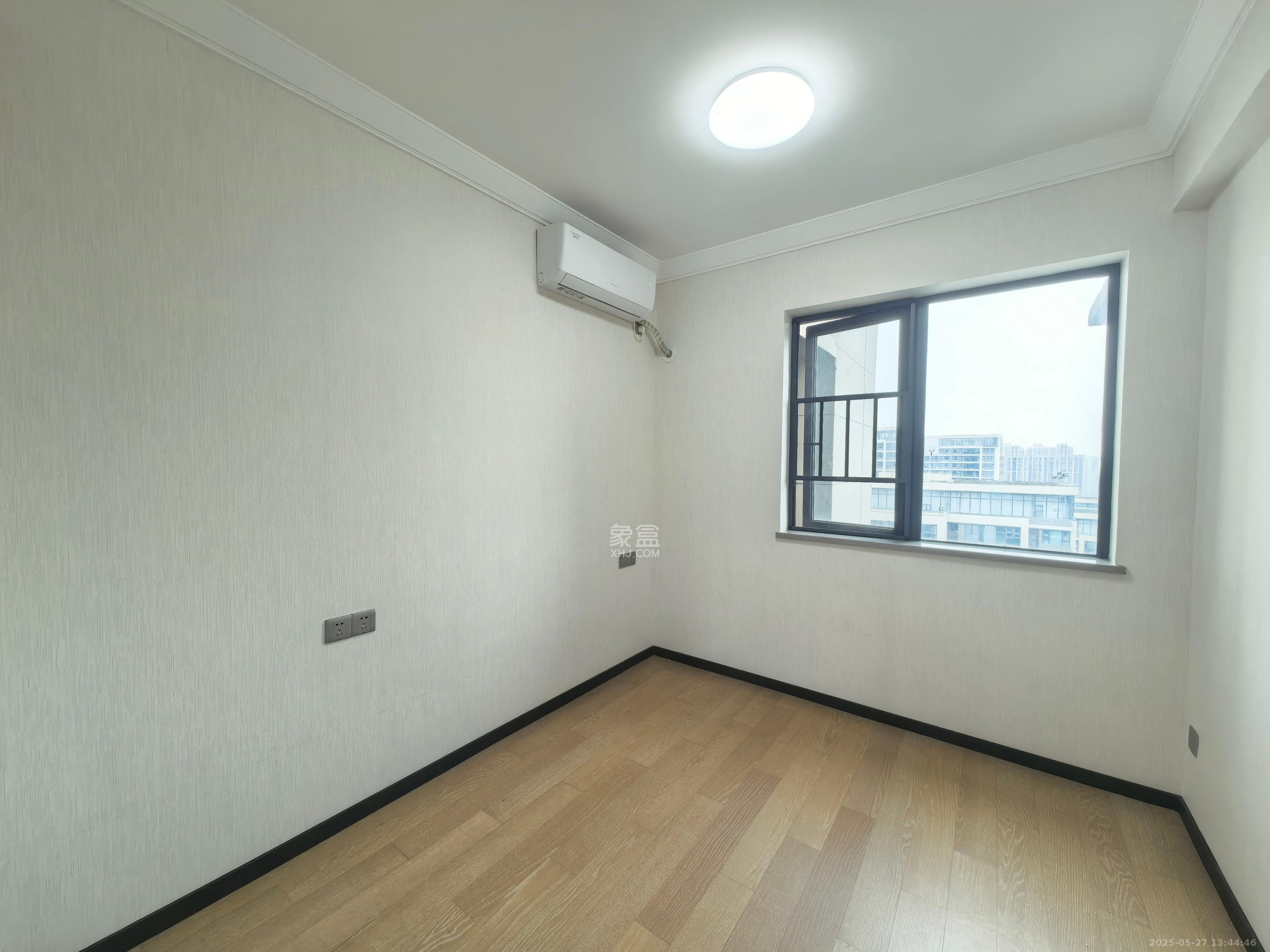 中海阅溪府  4室2厅2卫   3600.00元/月室内图
