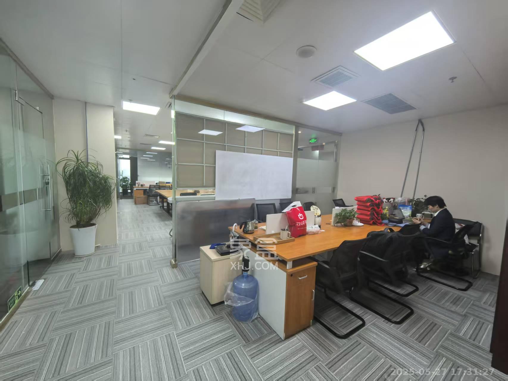 万达广场   290.0㎡     14500.00元/月室内图