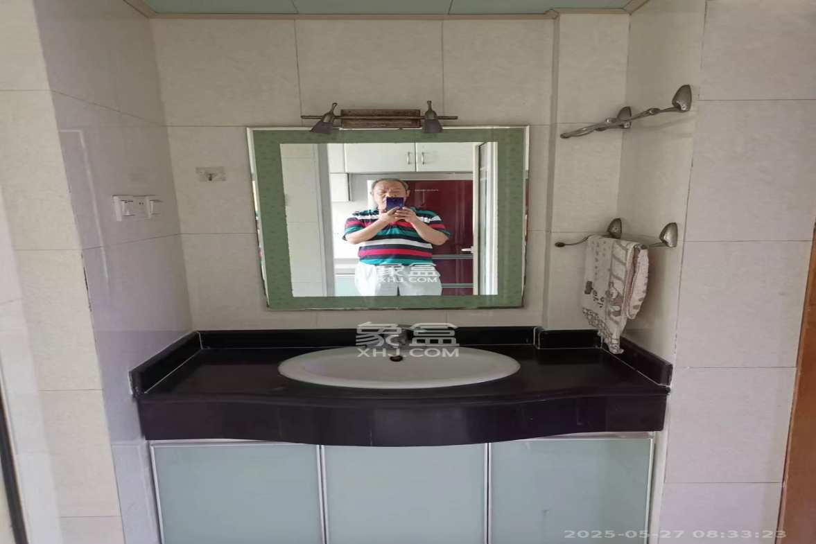 向韶村 2室1厅1卫 1700.0元/月 向韶村 2室1厅1卫 1700.0元/月室内图