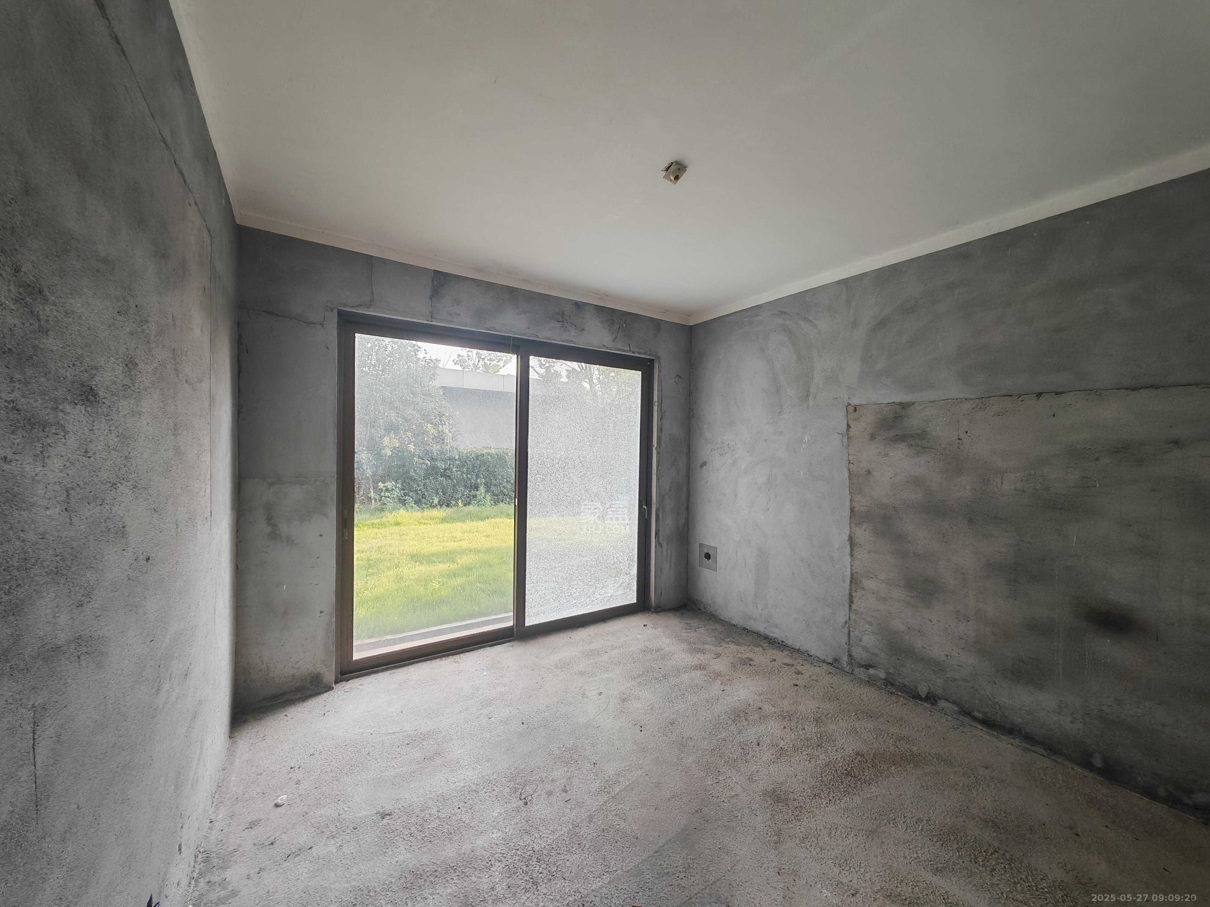 绿地麓湖郡  4室2厅2卫    3000.0元/月 绿地麓湖郡  4室2厅2卫    3000.0元/月室内图