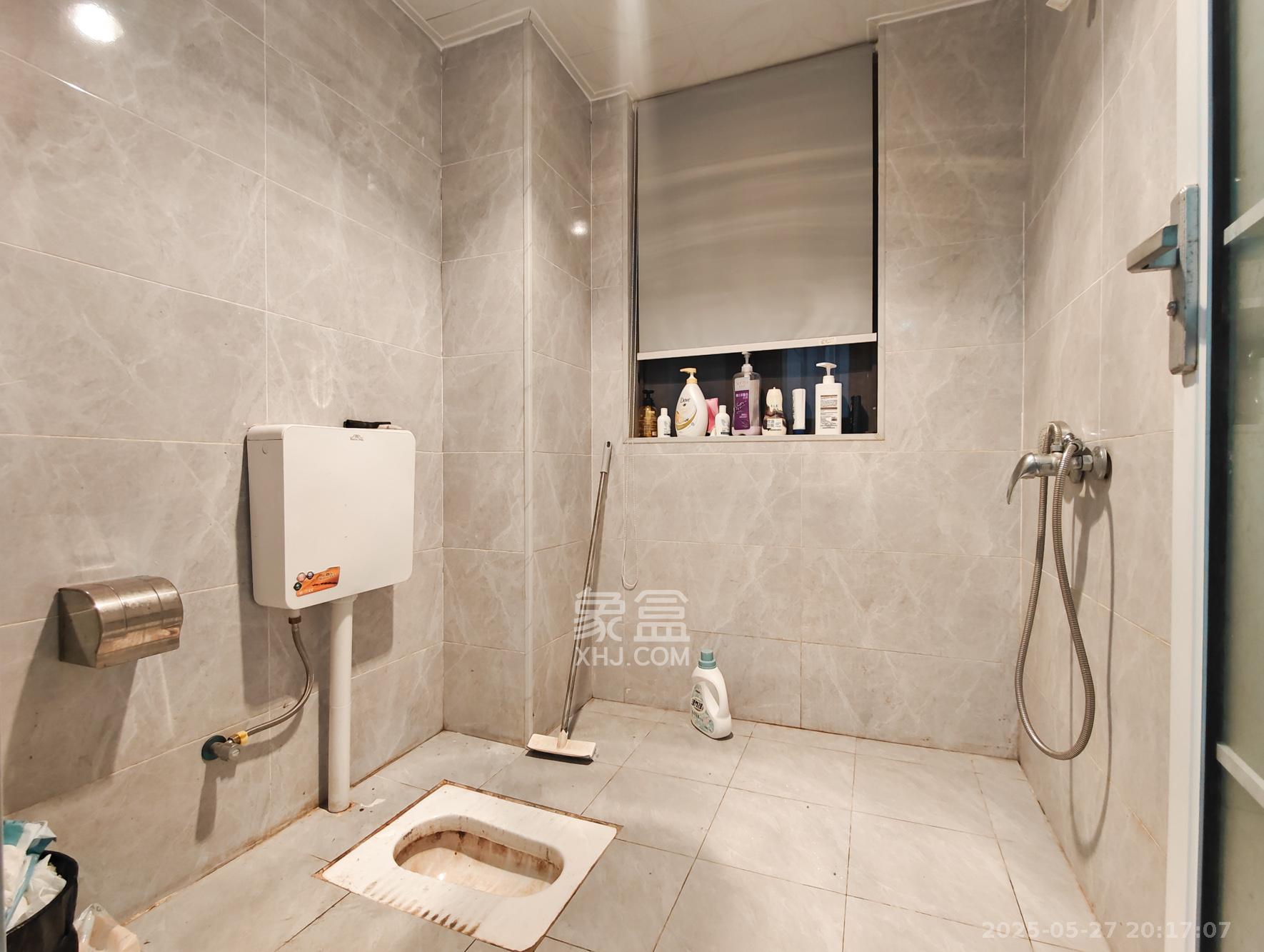 长房明宸府 1室0厅0卫 72.8万 长房明宸府 1室0厅0卫 72.8万卫生间