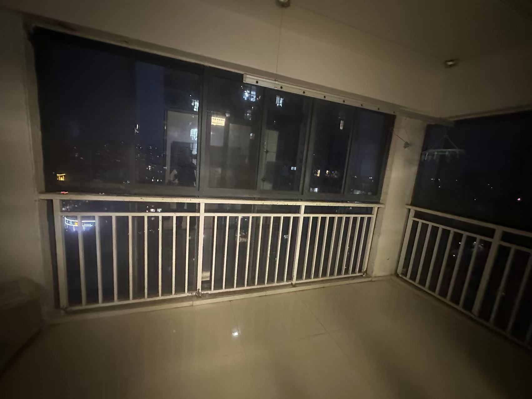 兰贵园  3室2厅2卫   2400.00元/月室内图