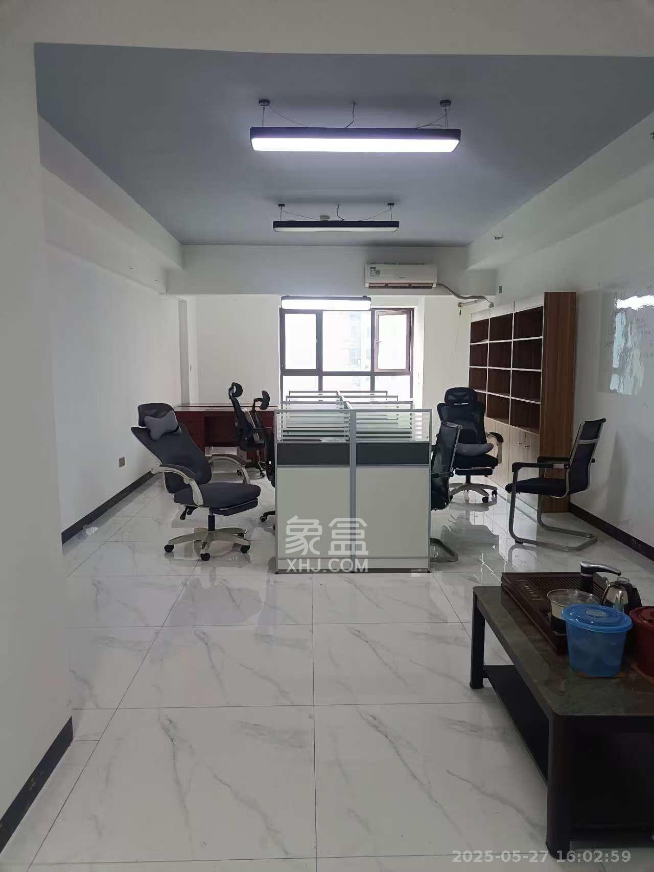 当代滨江MOMA  1室1厅1卫    2000.0元/月 当代滨江MOMA  1室1厅1卫    2000.0元/月室内图