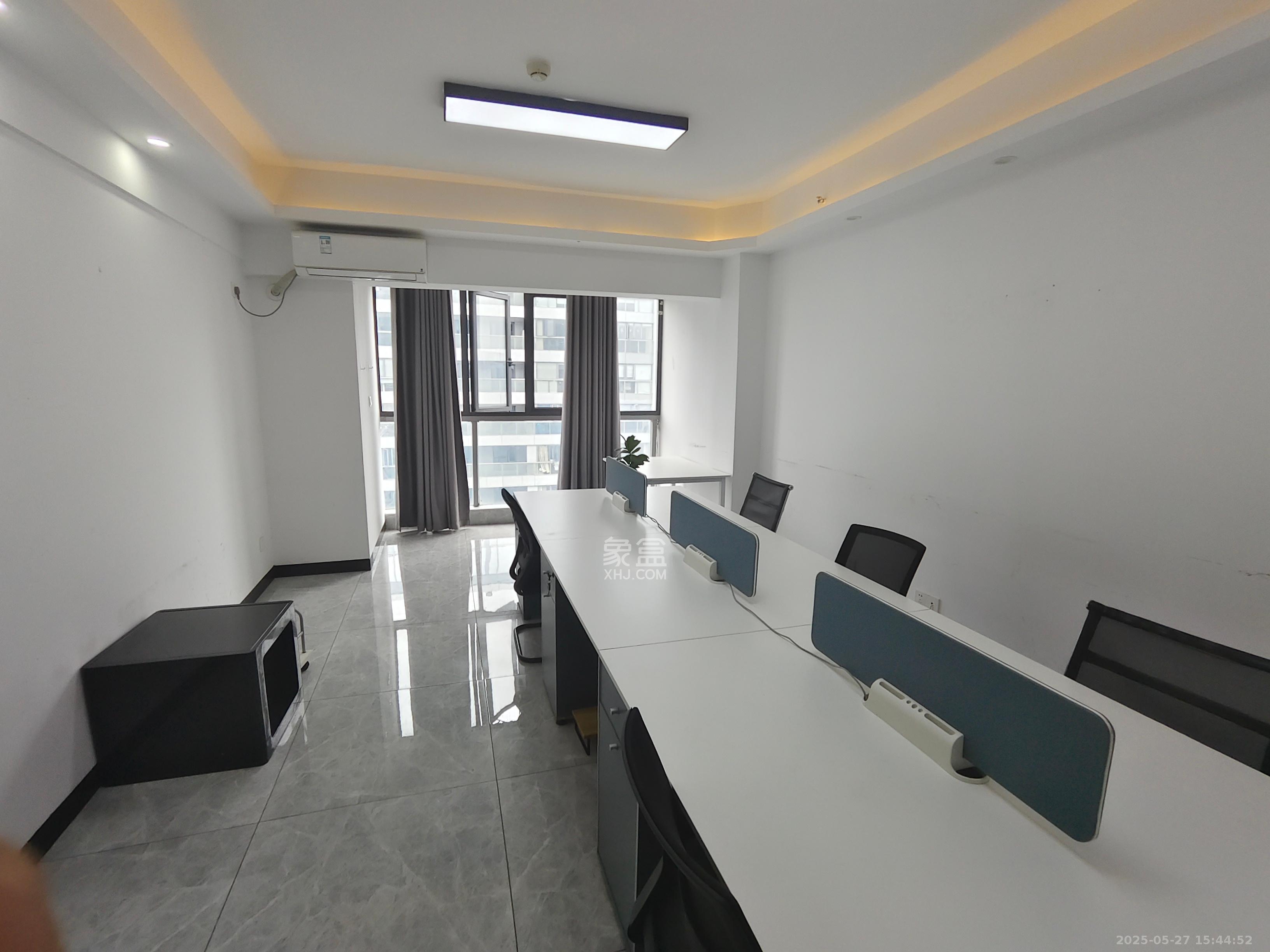 复地星光天地 1室1厅1卫 1900.0元/月 复地星光天地 1室1厅1卫 1900.0元/月室内图