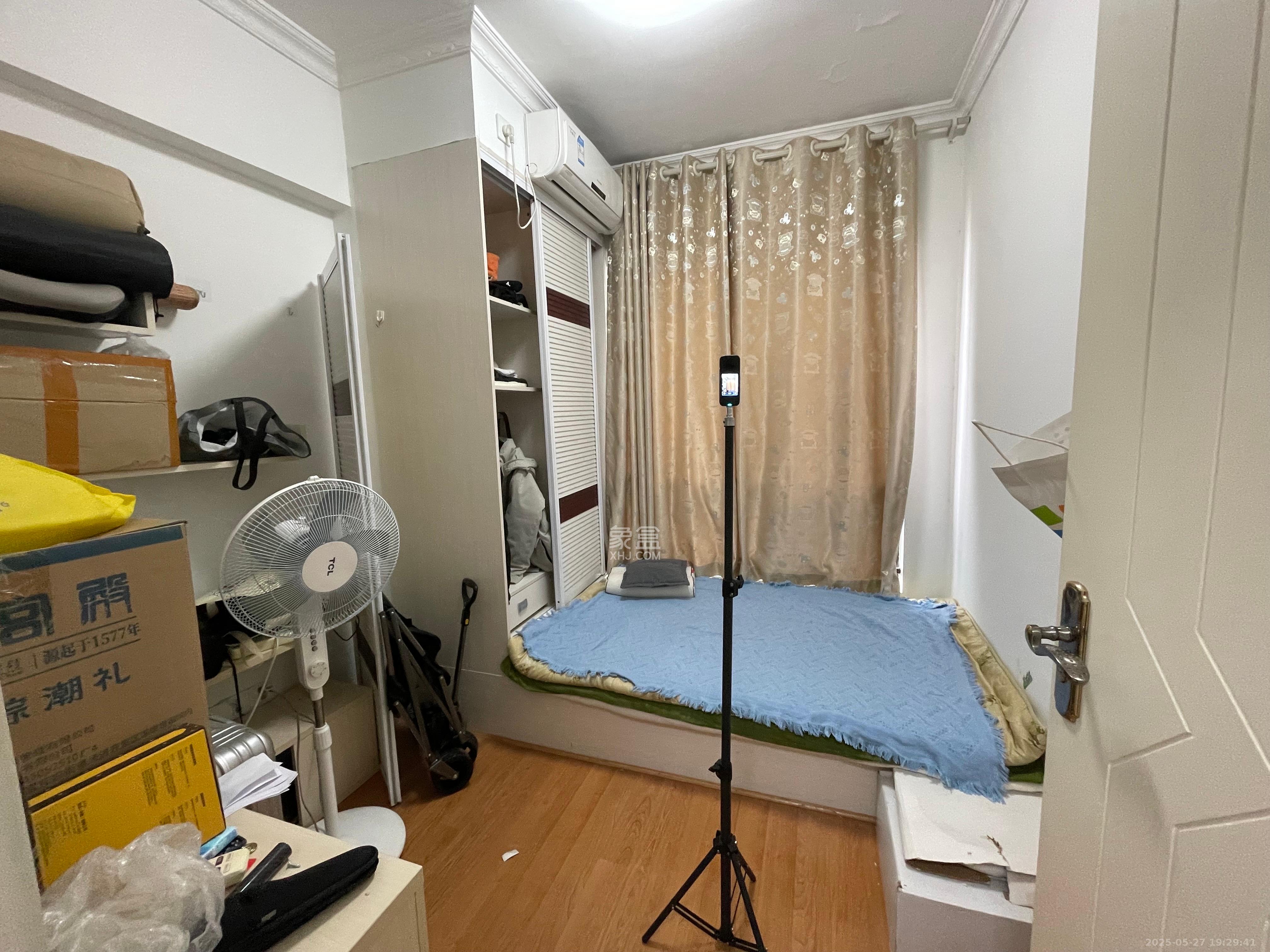达美D6区  3室2厅1卫   2600.00元/月室内图