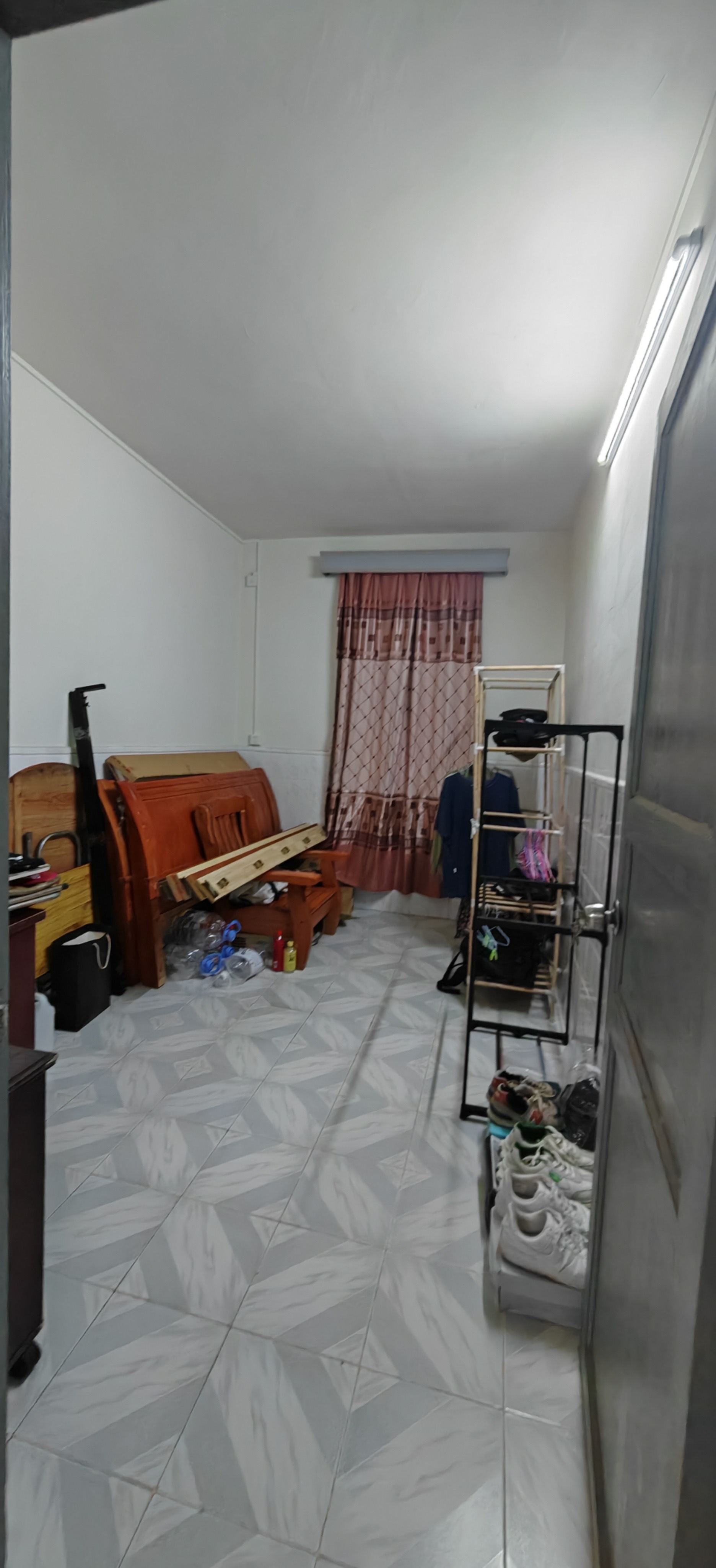 得利新村  3室2厅1卫   75.00万客厅
